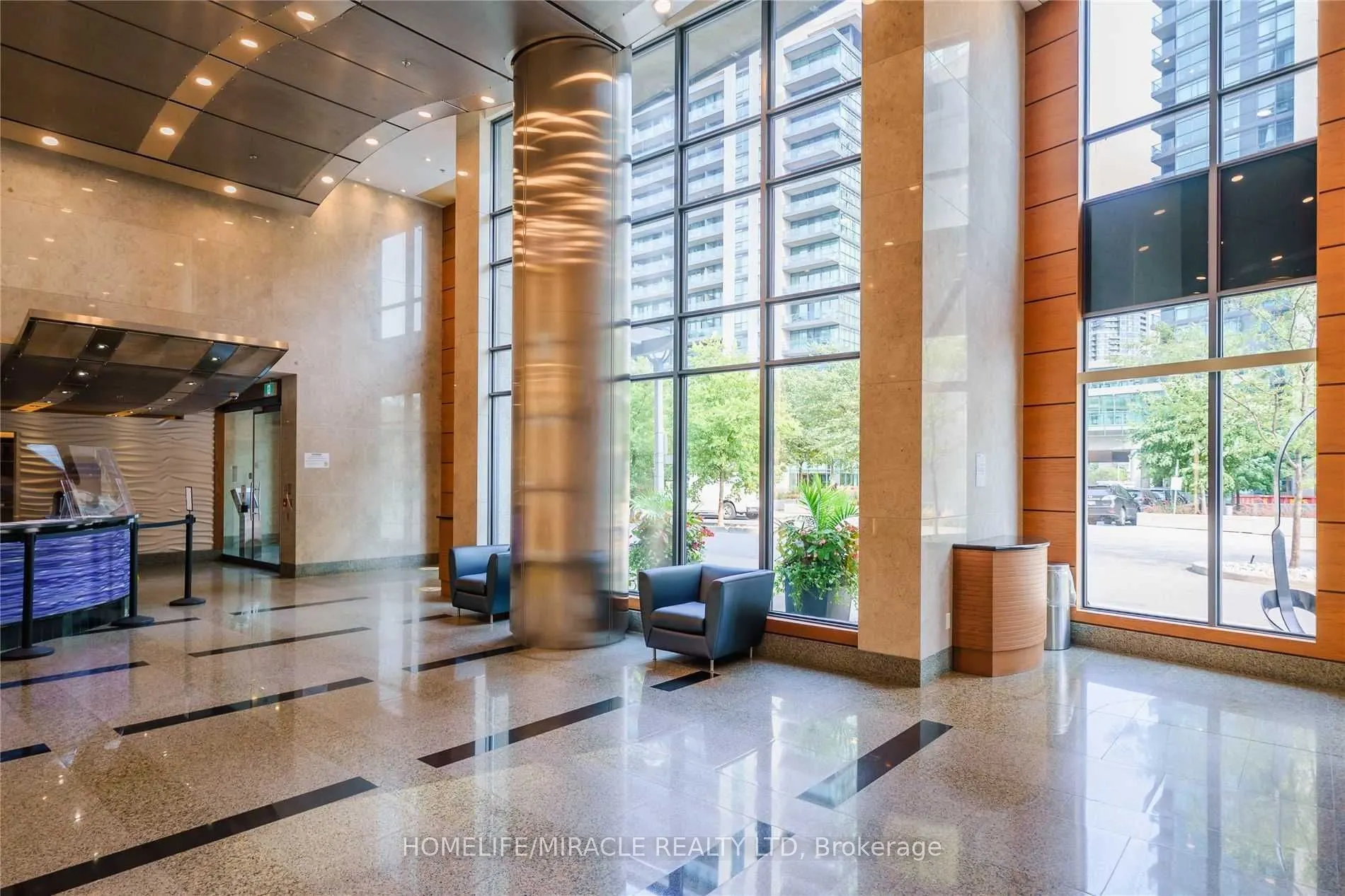 219 Fort York Boulevard, #203