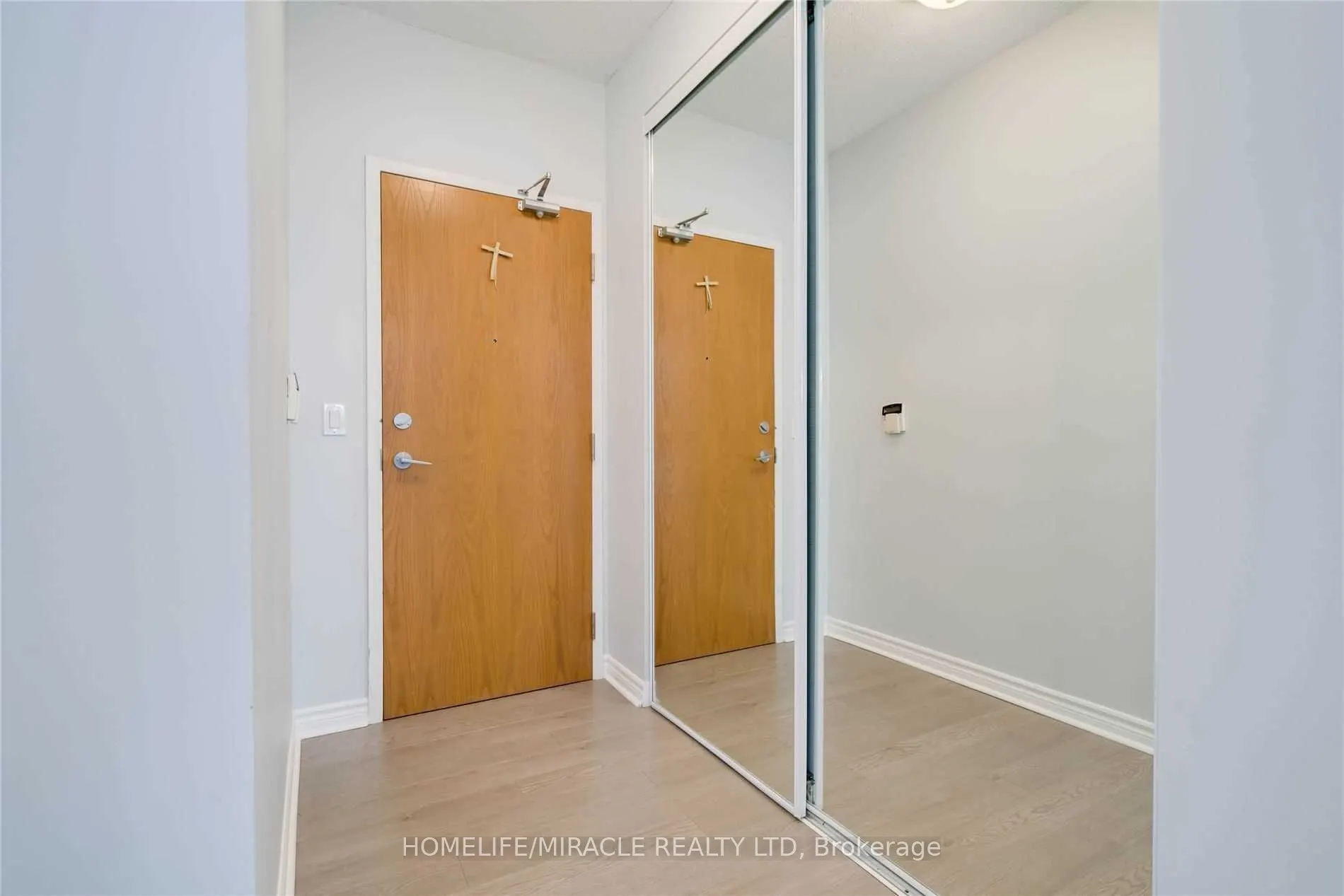 219 Fort York Boulevard, #203