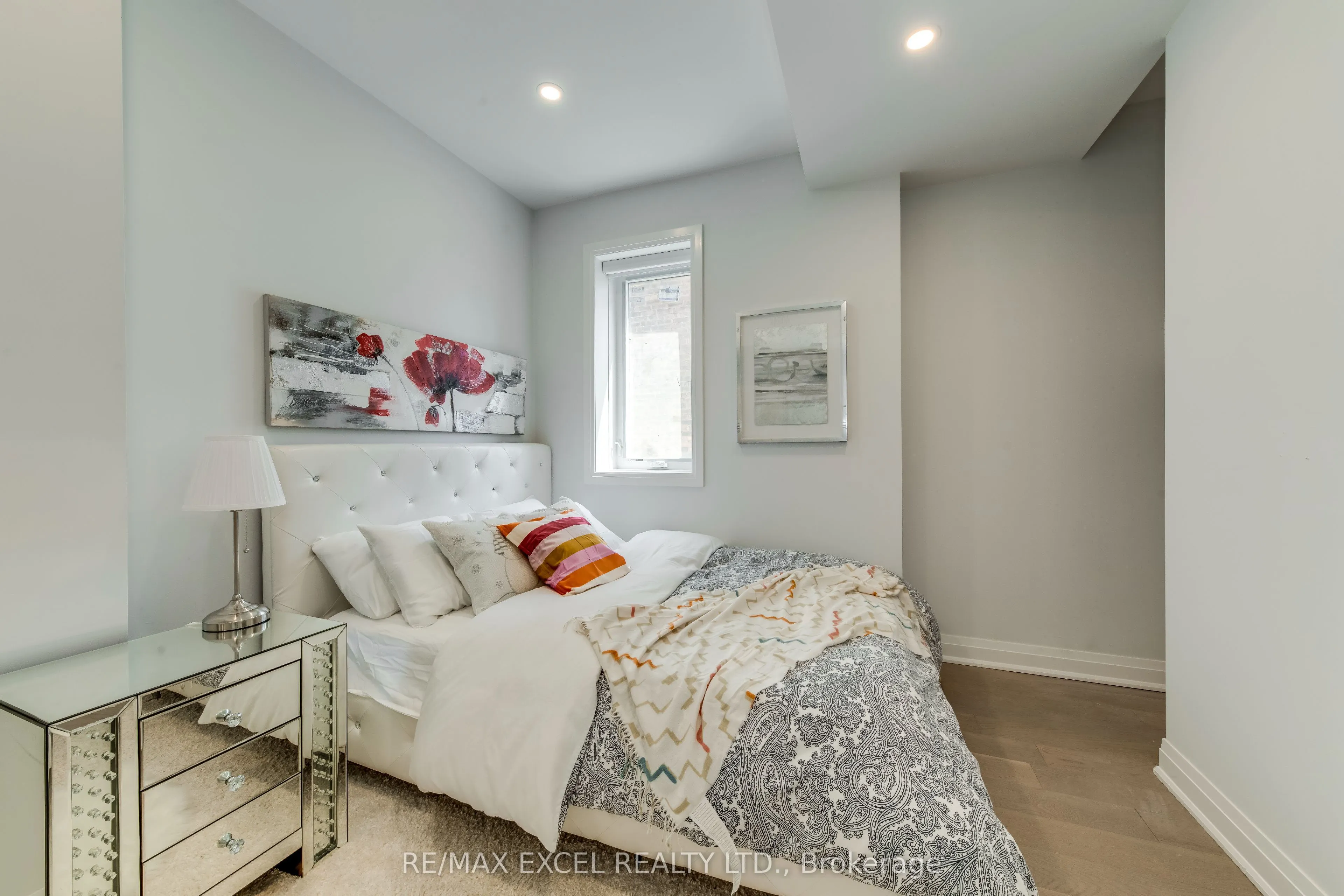 923 COLLEGE Street, #UNIT A