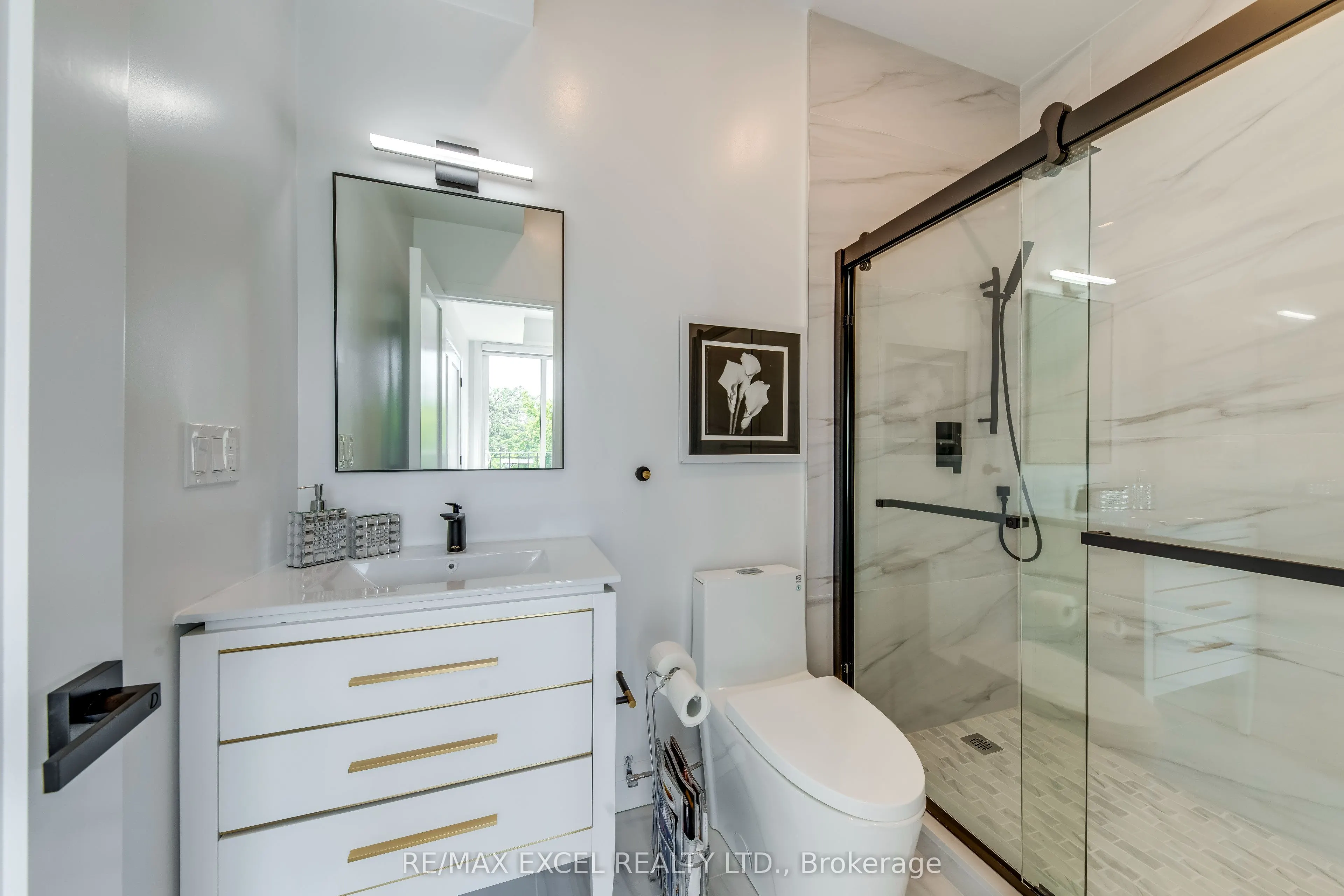 923 COLLEGE Street, #UNIT A