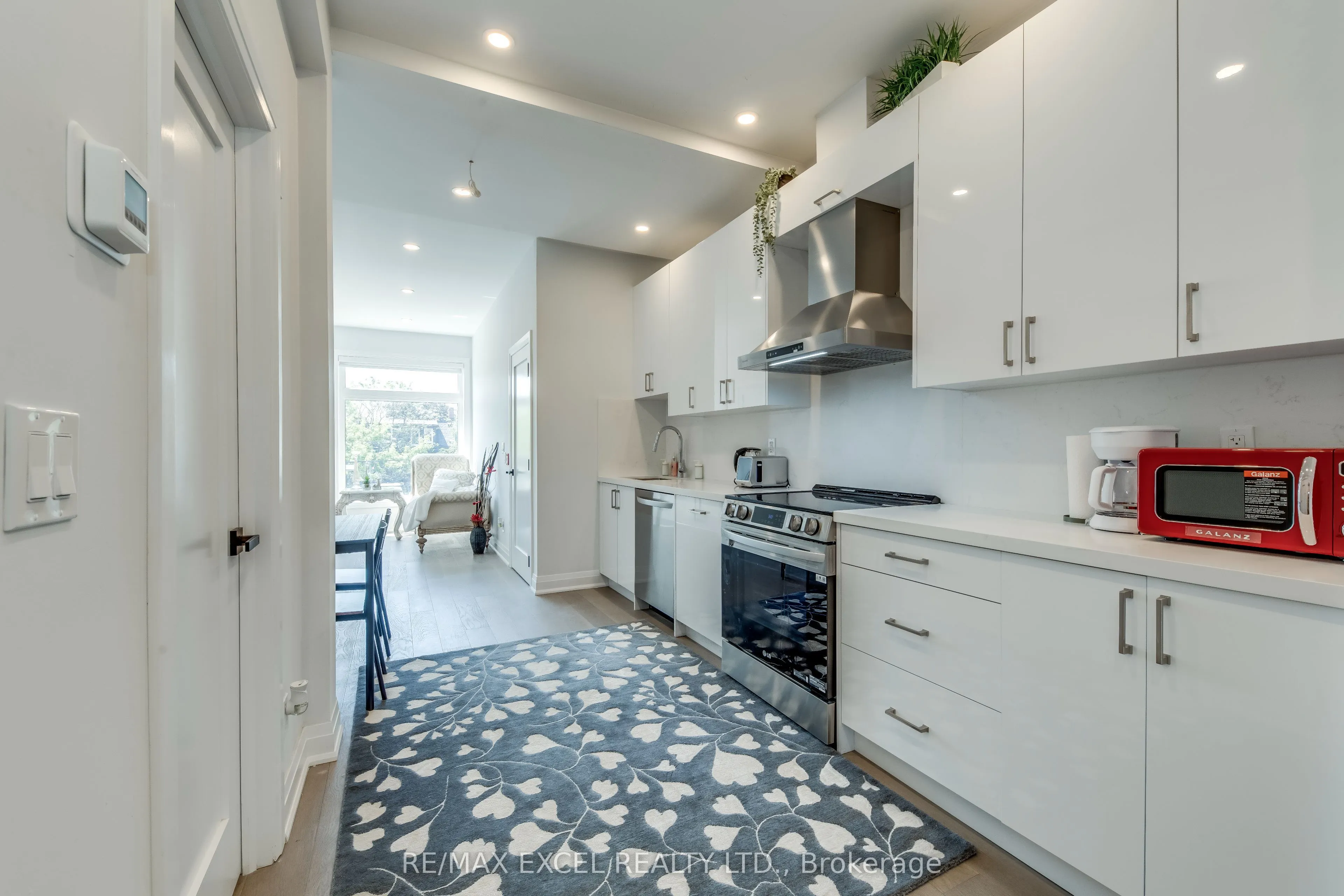 923 COLLEGE Street, #UNIT A