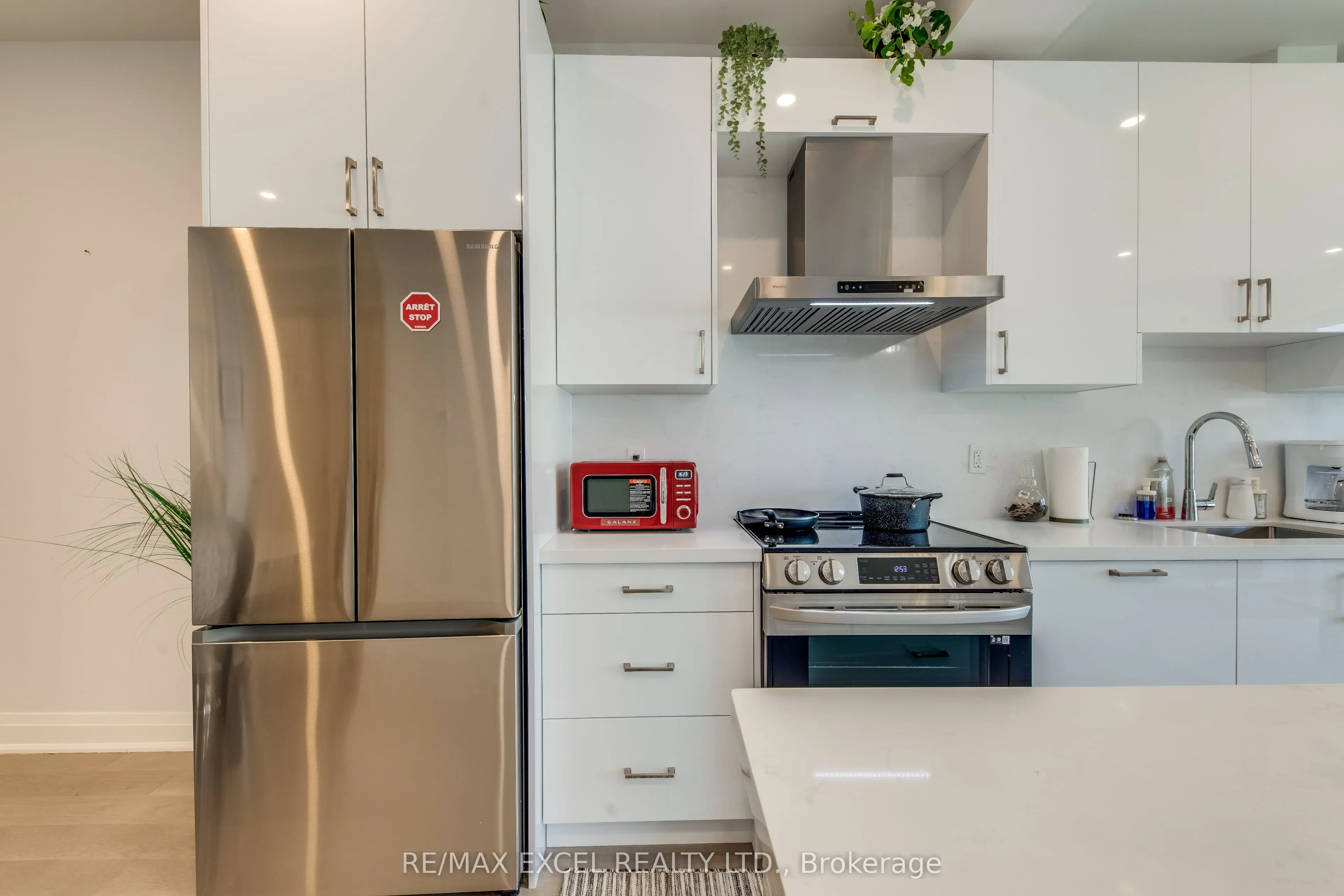 923 COLLEGE Street, #UNIT B