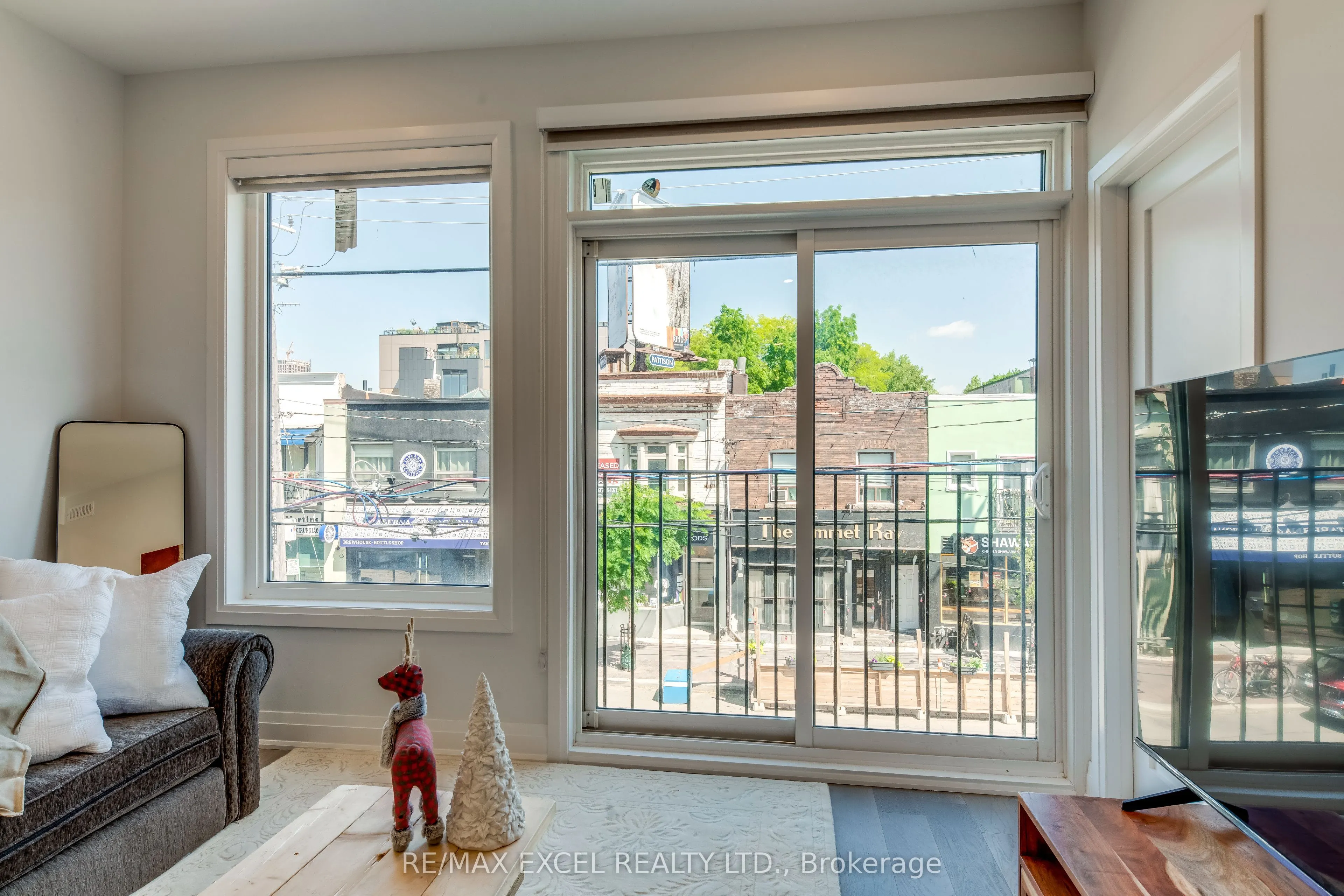 923 COLLEGE Street, #UNIT B