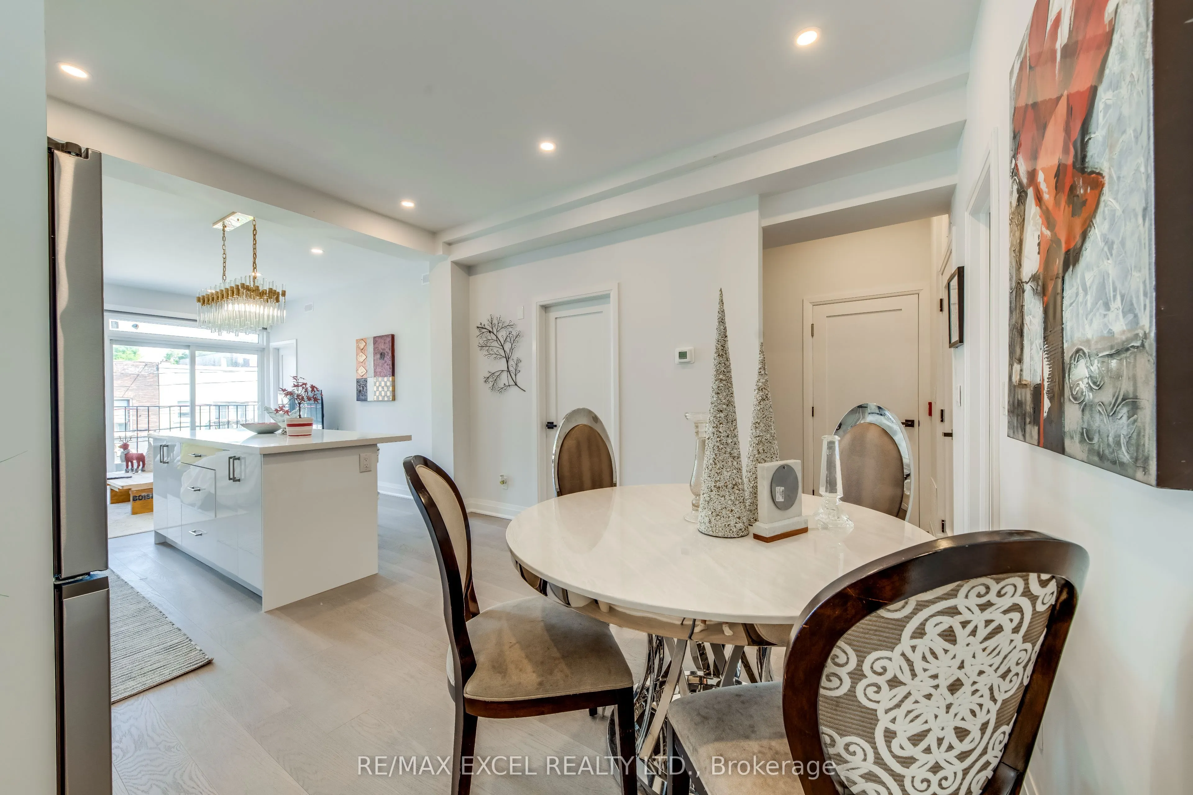 923 COLLEGE Street, #UNIT B
