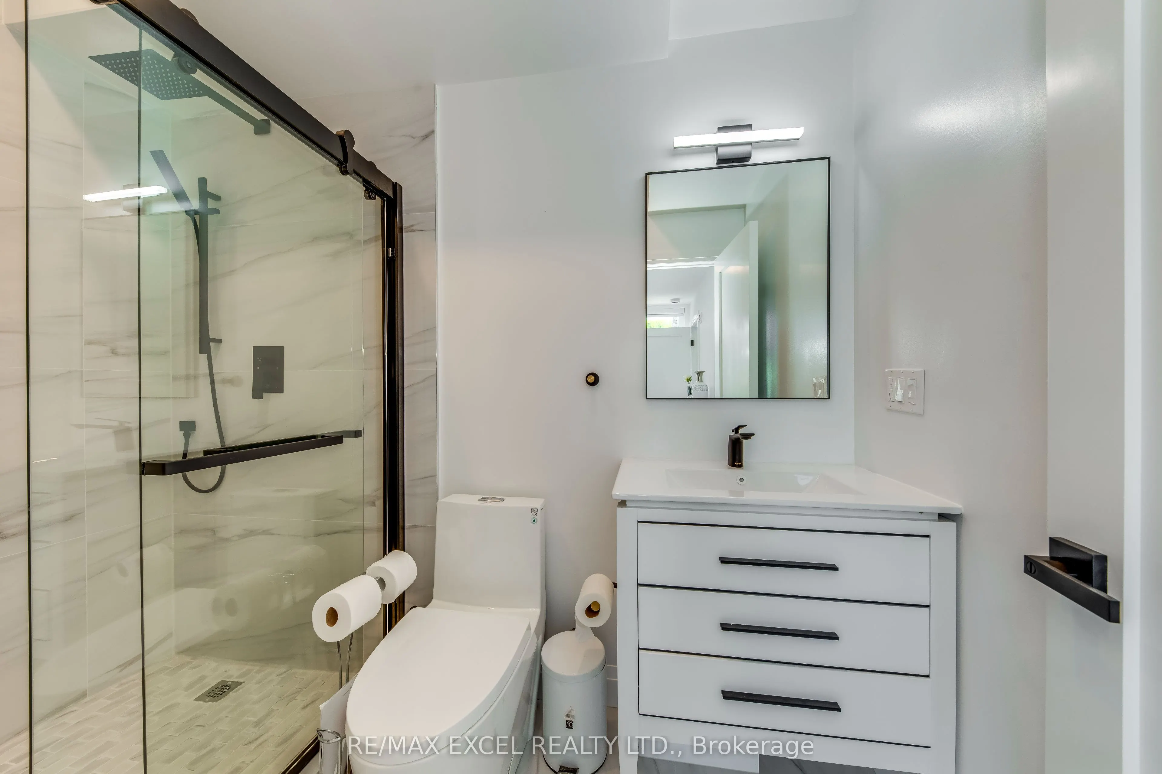 923 COLLEGE Street, #UNIT B