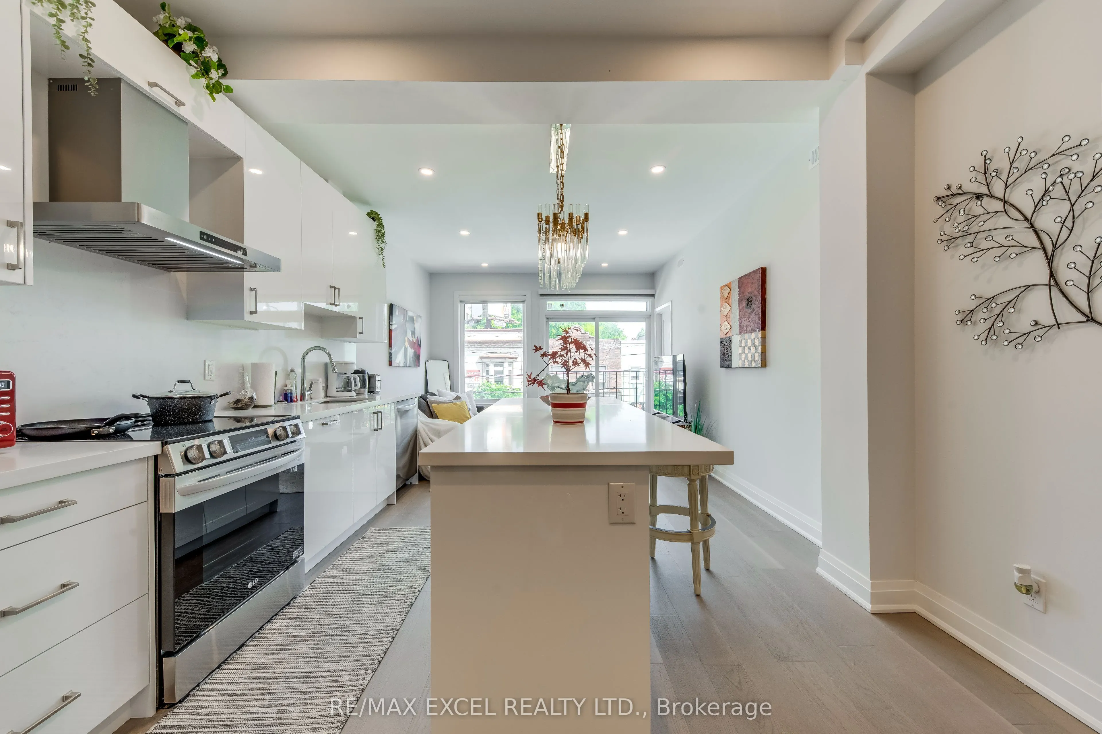 923 COLLEGE Street, #UNIT B