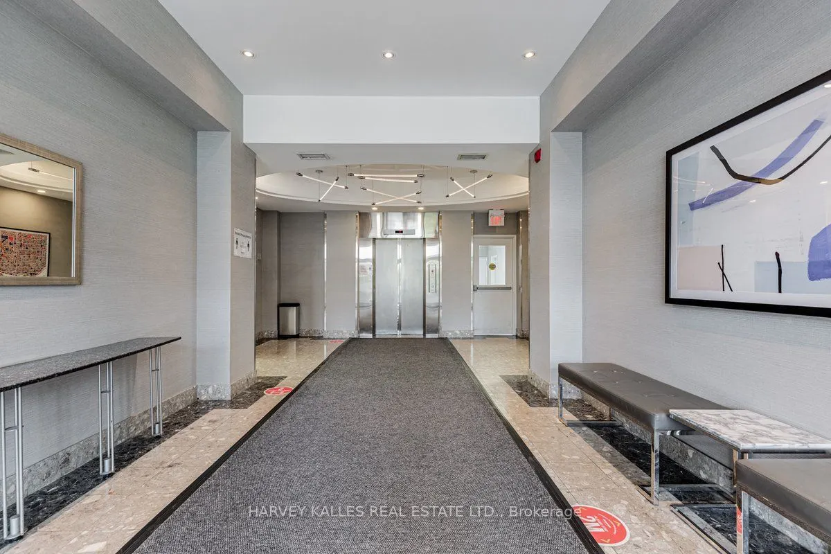 170 The Donway West, #402