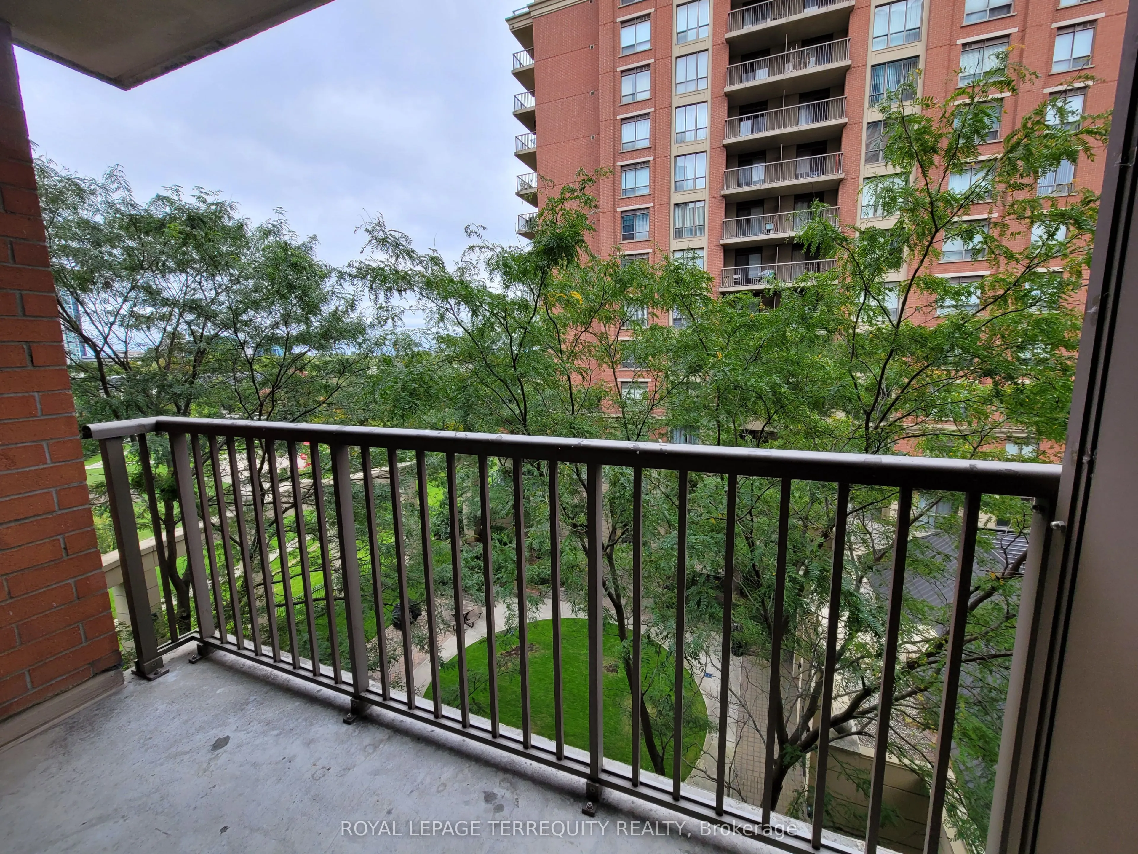 51 Harrison Garden Boulevard, #505