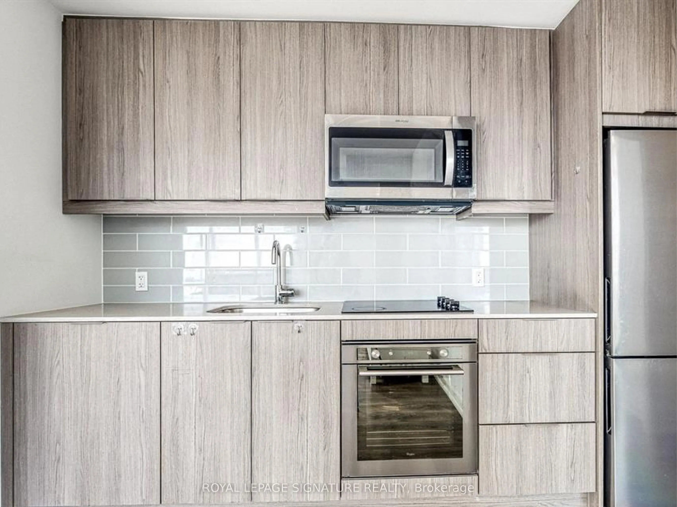 32 Forest Manor Road, #1102