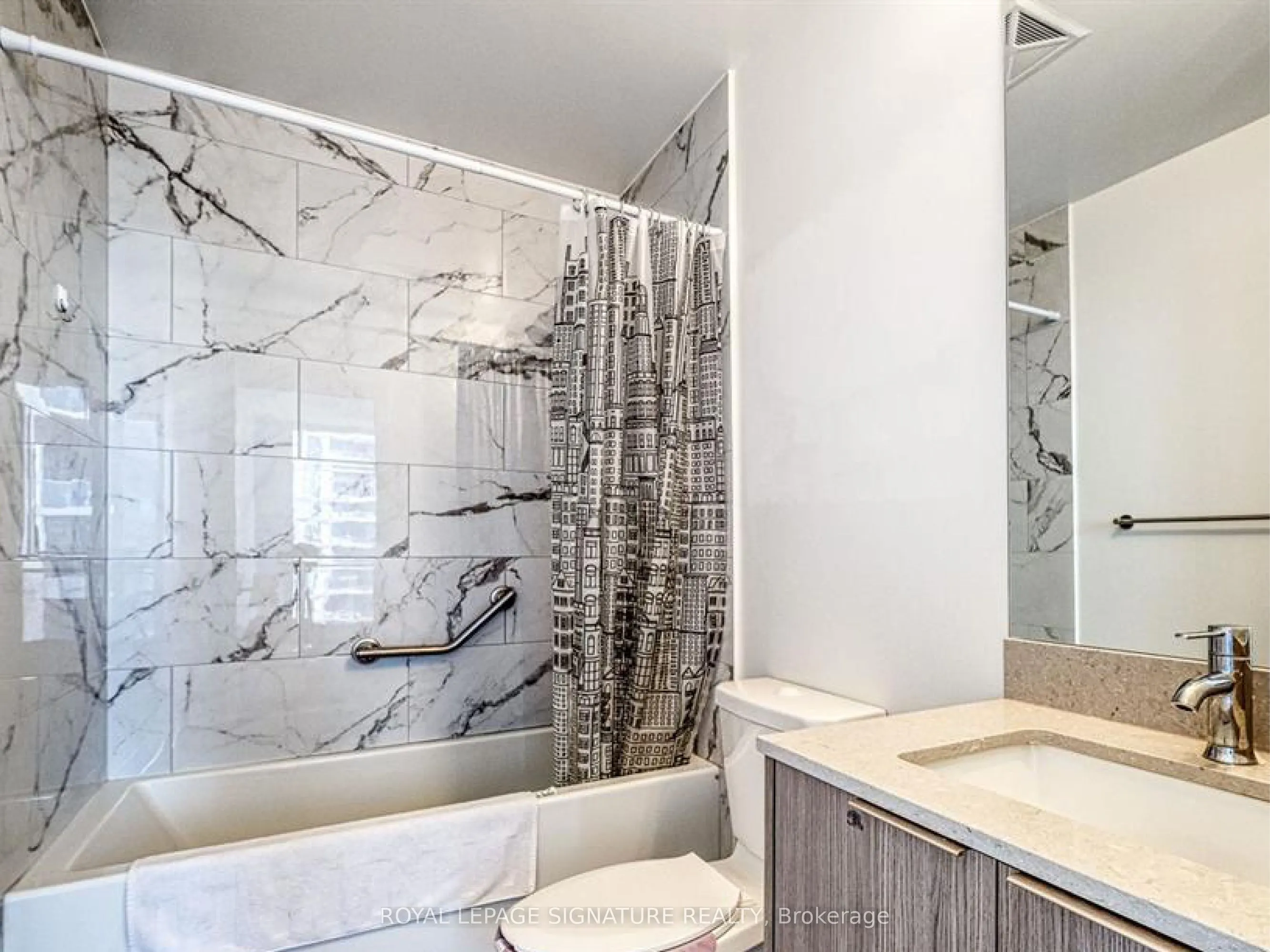 32 Forest Manor Road, #1102