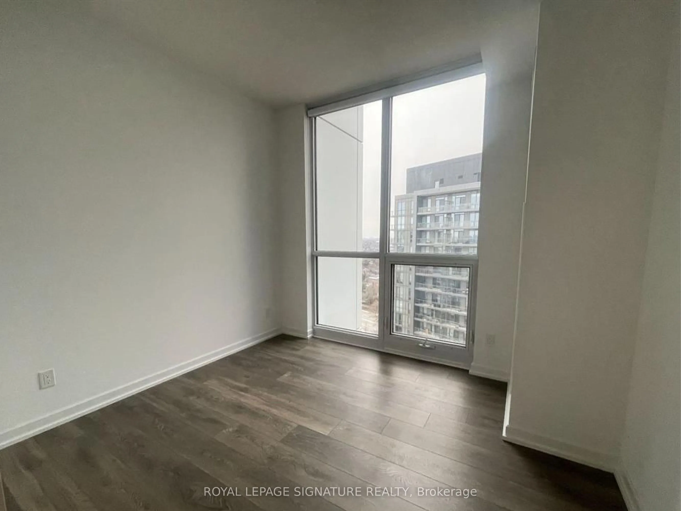 32 Forest Manor Road, #1102