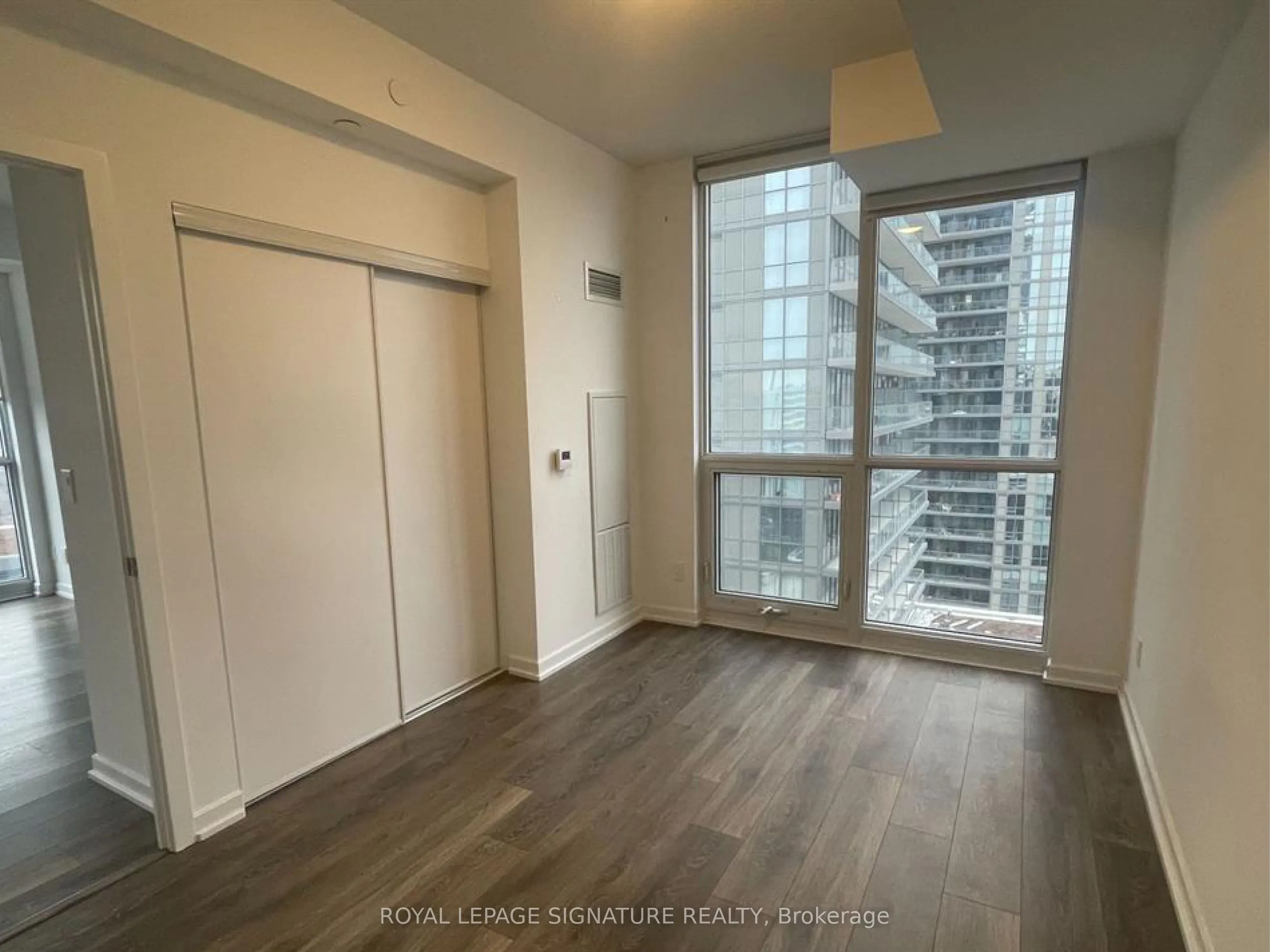 32 Forest Manor Road, #1102