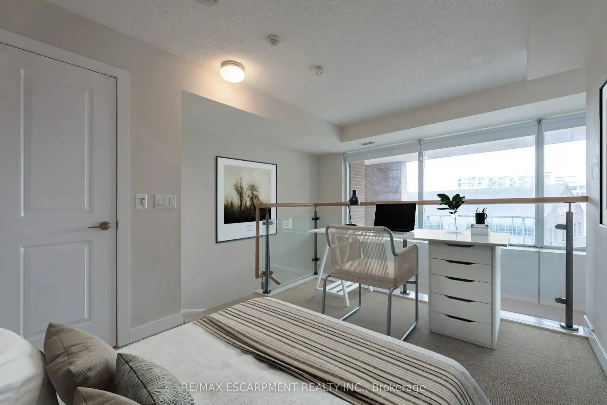 100 Western Battery Road, #216