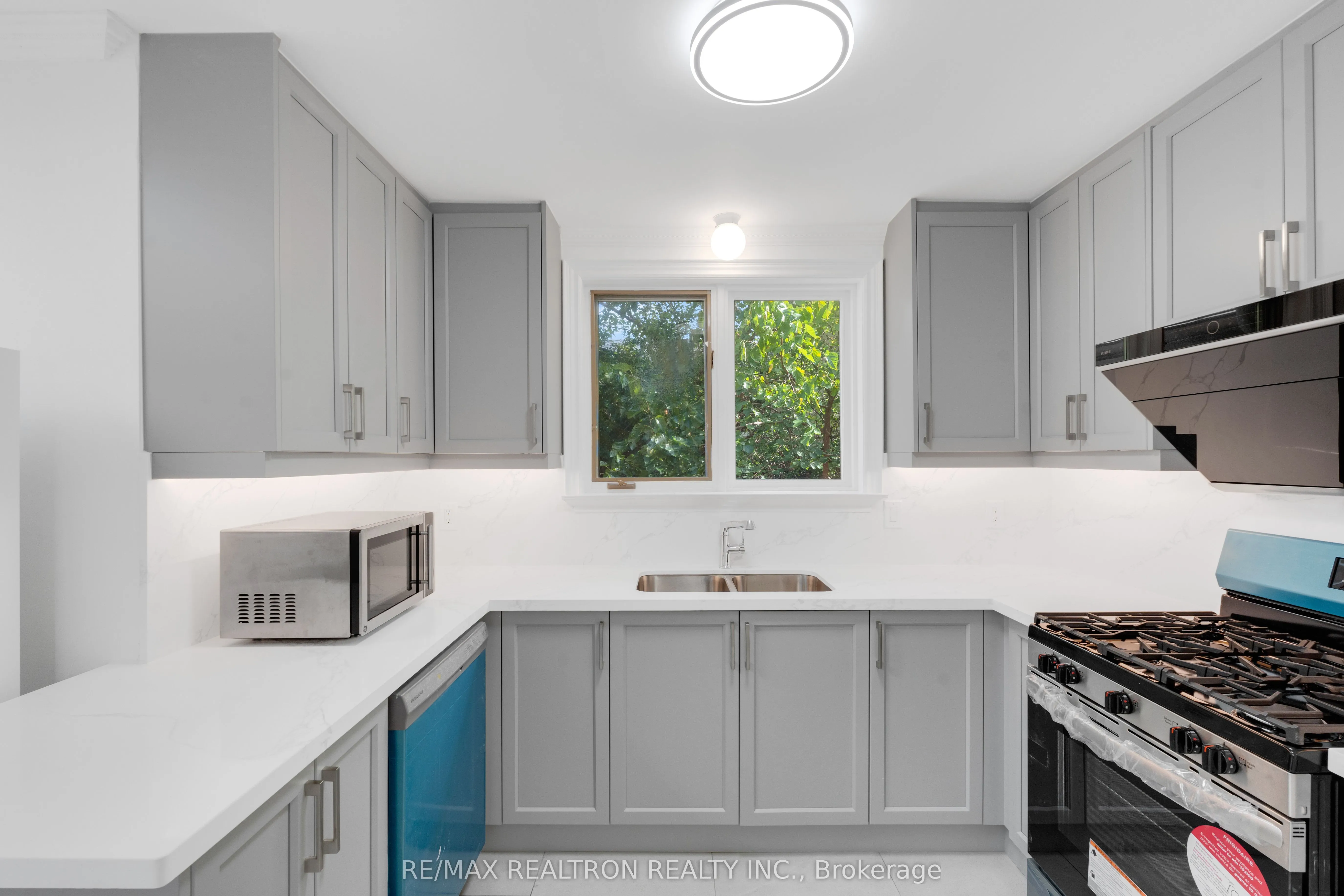 53 Knighton Drive