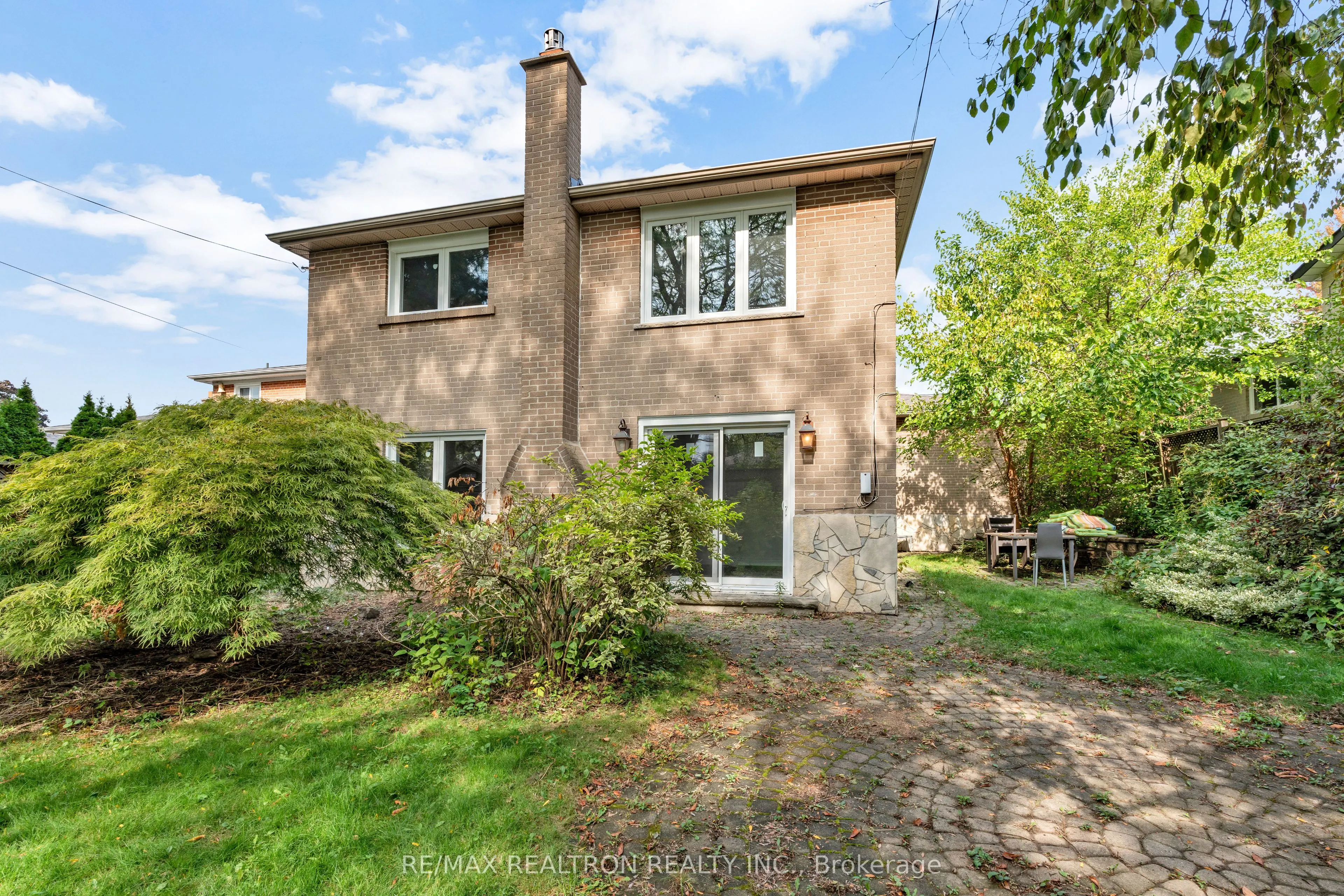 53 Knighton Drive