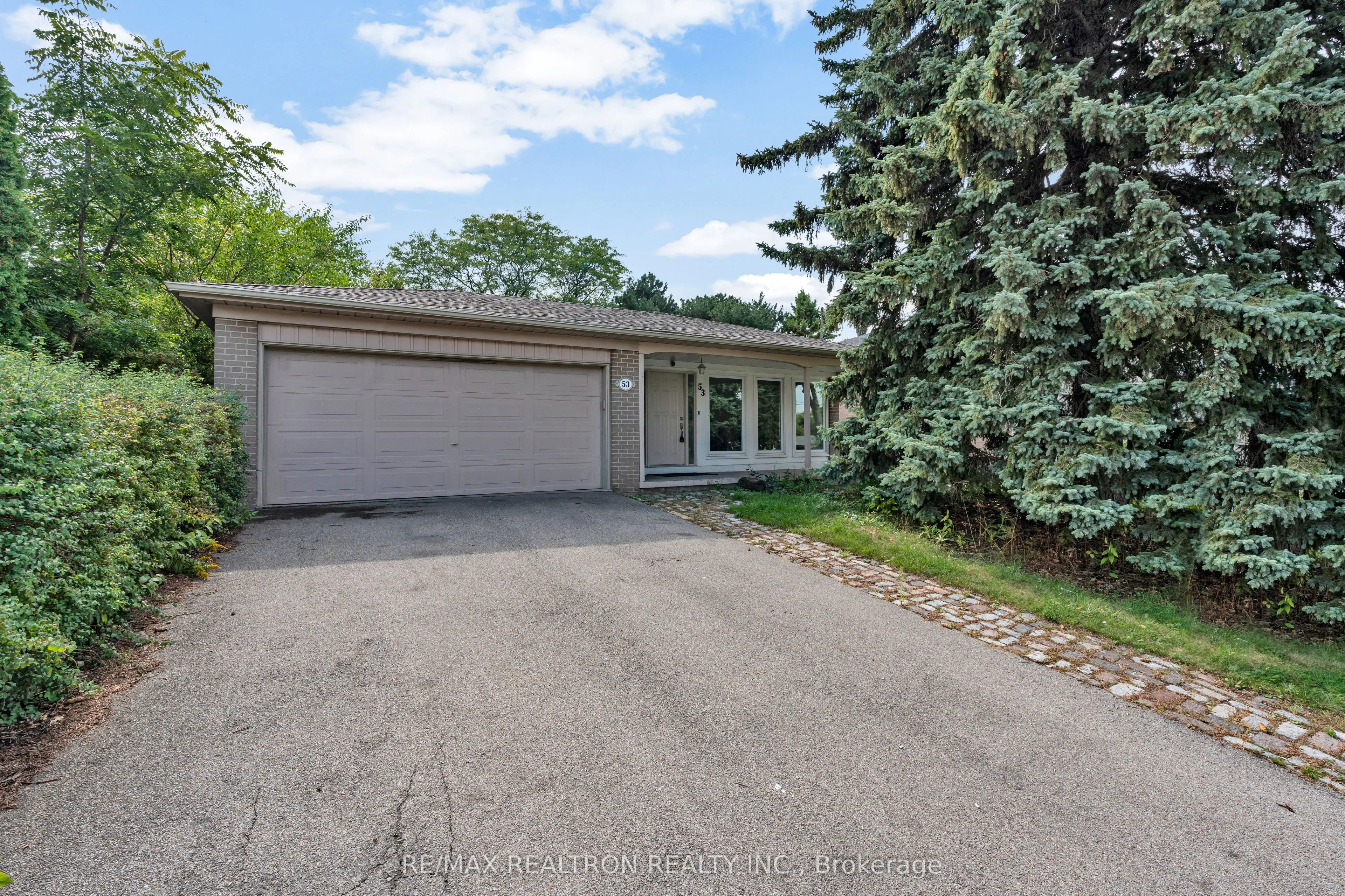 53 Knighton Drive