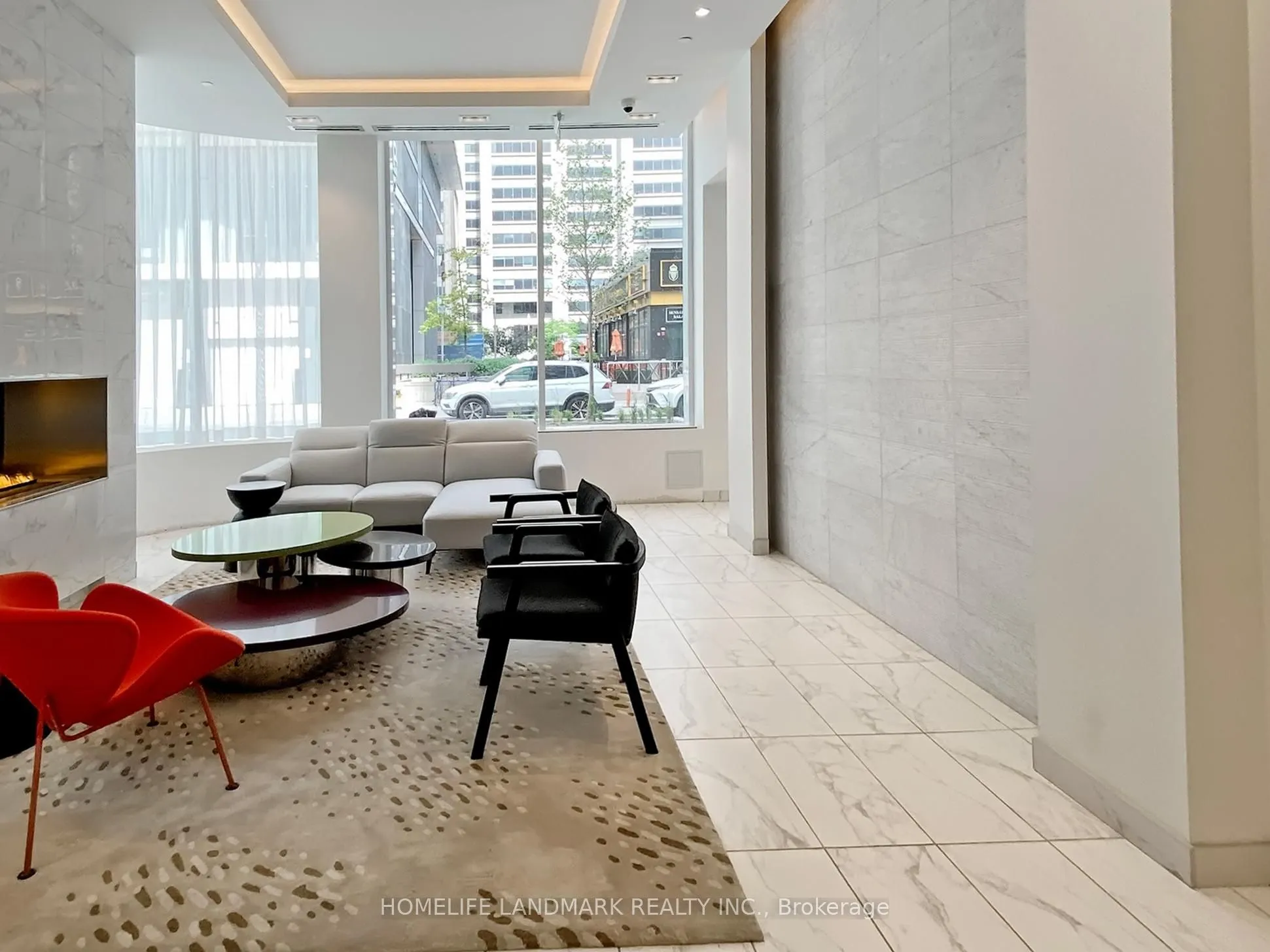 238 Simcoe Street, #403