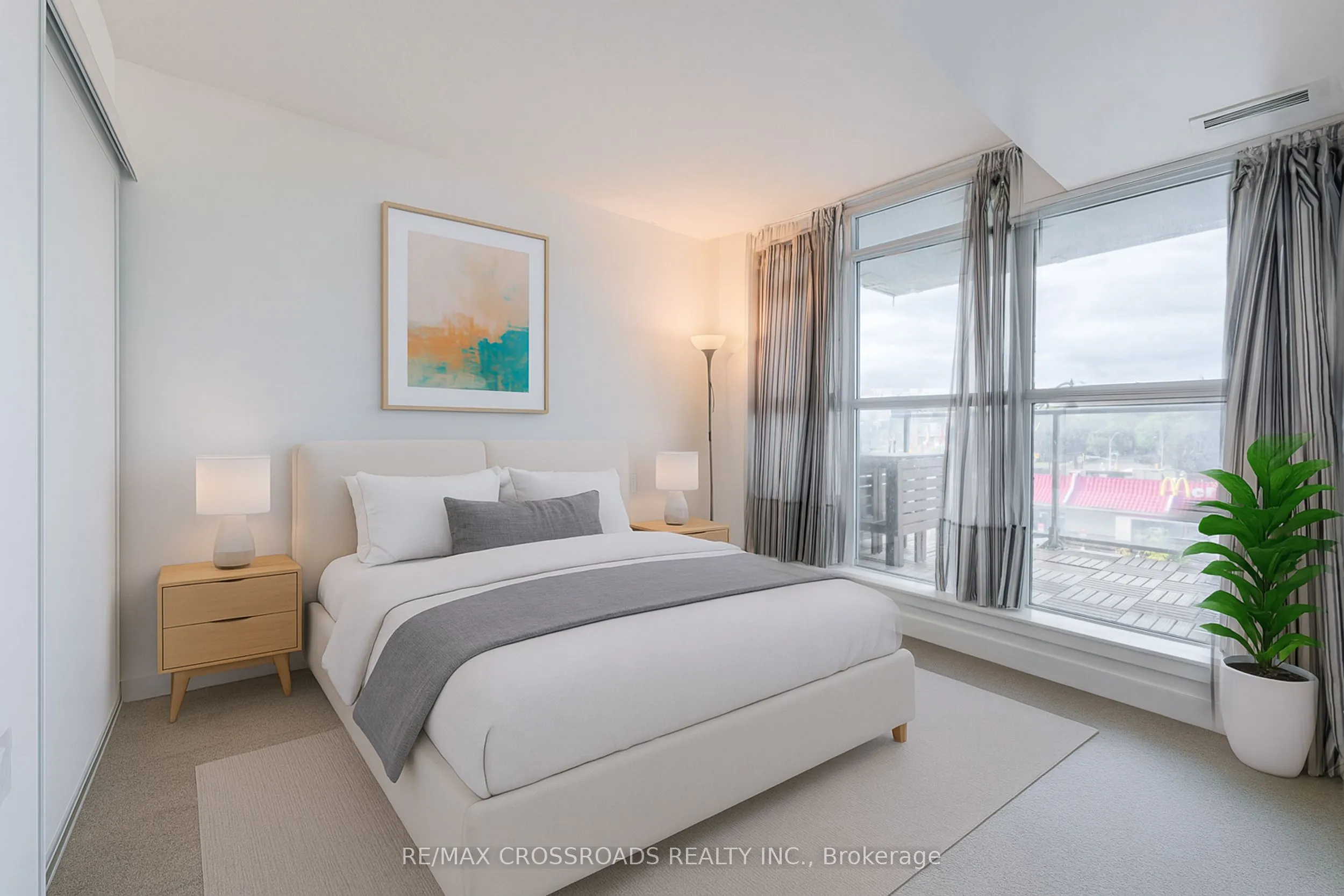 15 Singer Court, #206