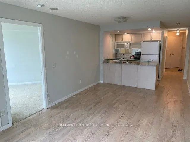 8 York Street, #1605