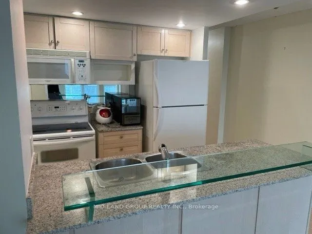 8 York Street, #1605