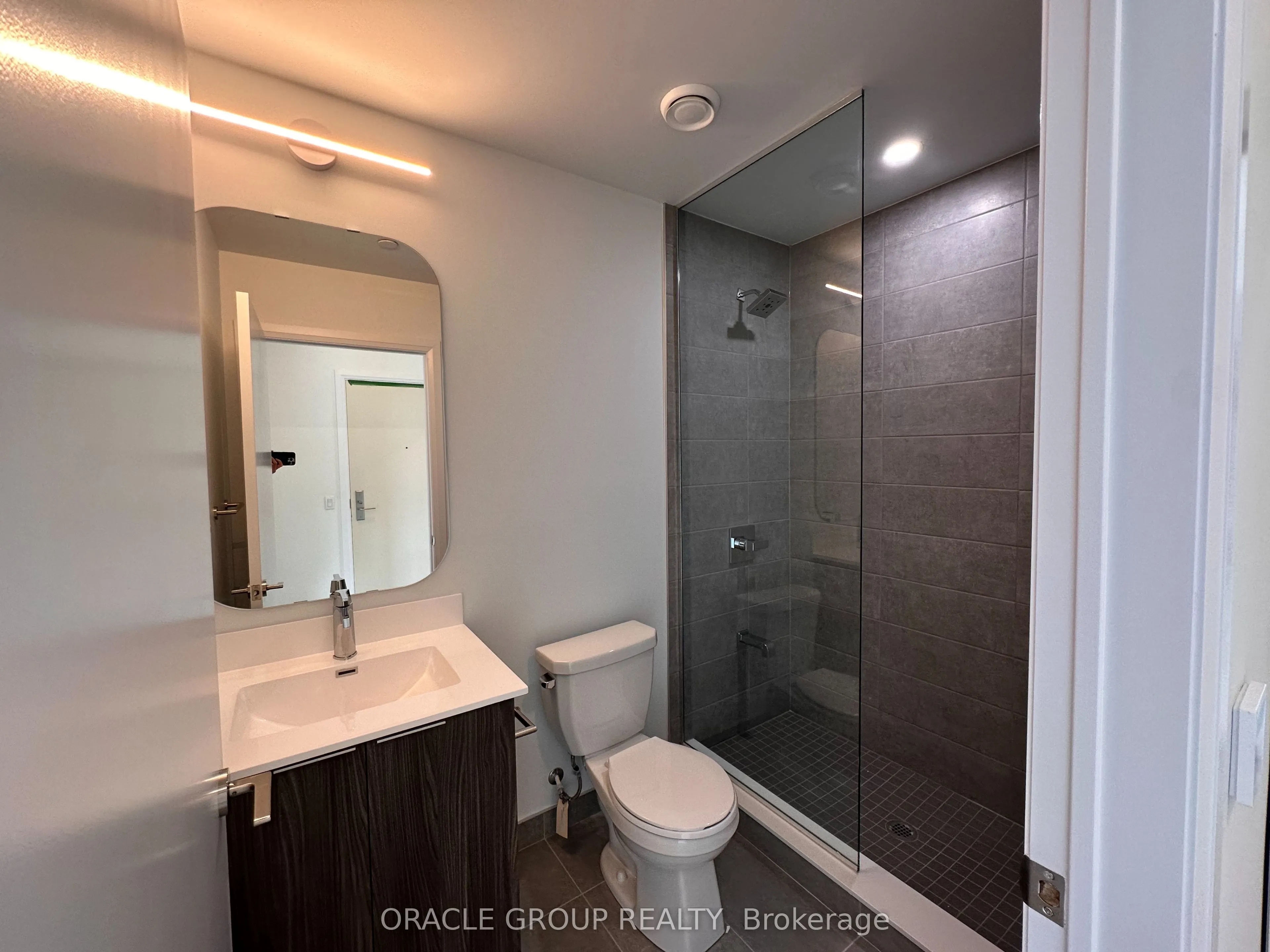 15 Richardson Street, #1706
