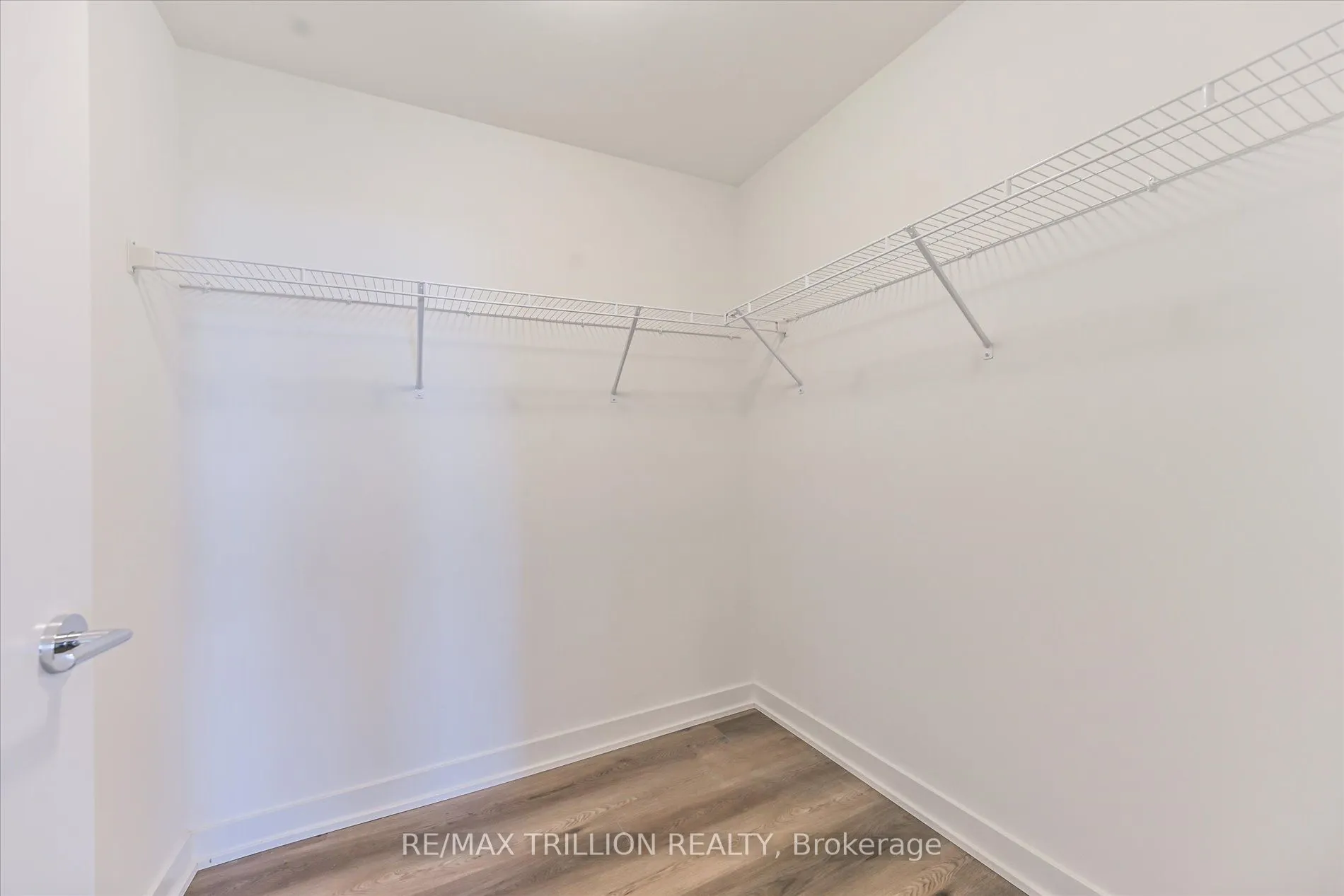 250 Lawrence Avenue W, #801