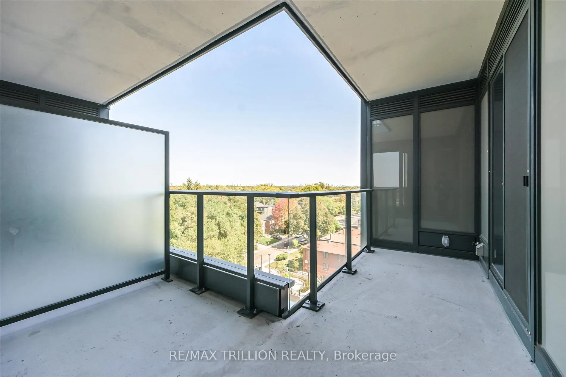 250 Lawrence Avenue W, #801