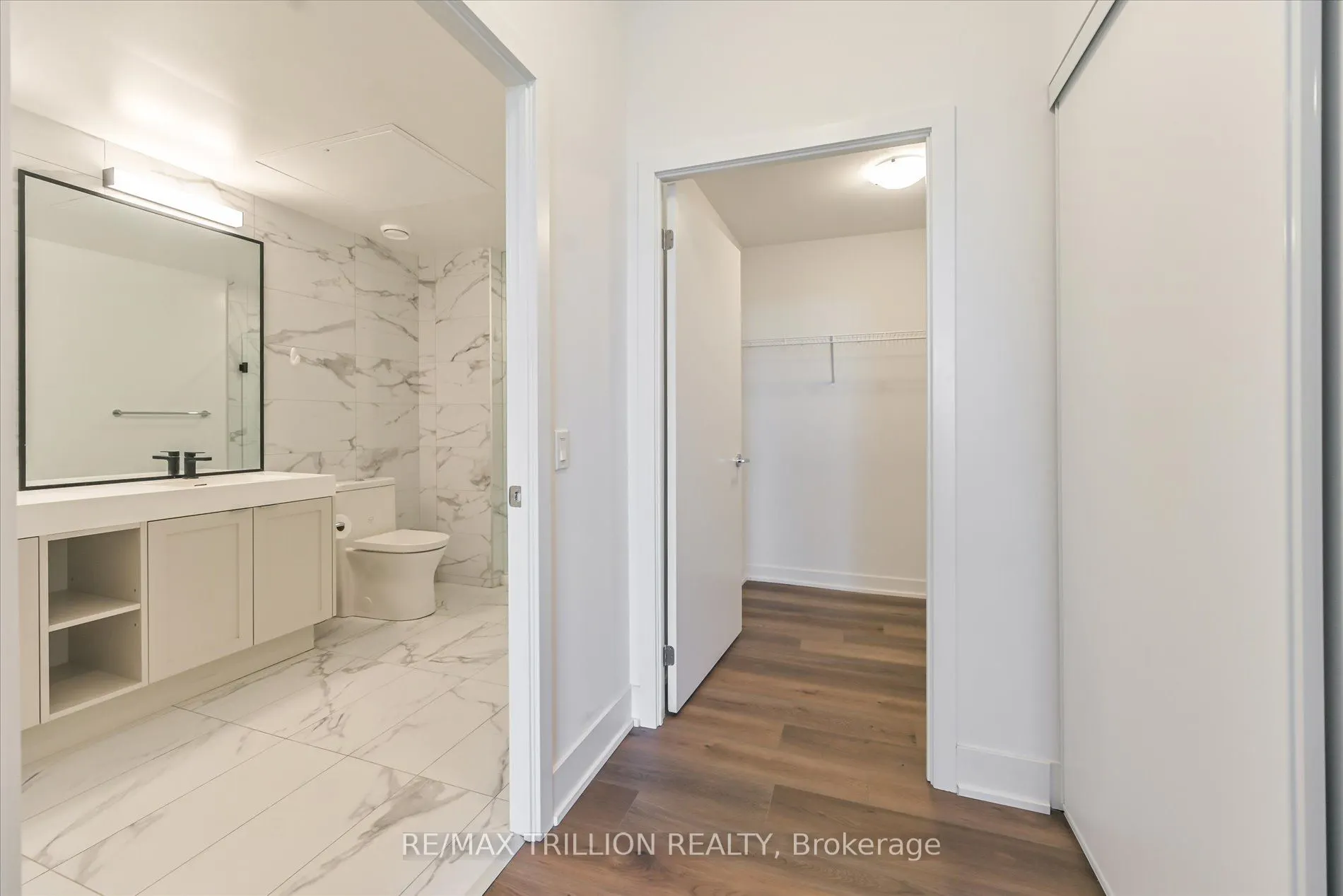 250 Lawrence Avenue W, #801