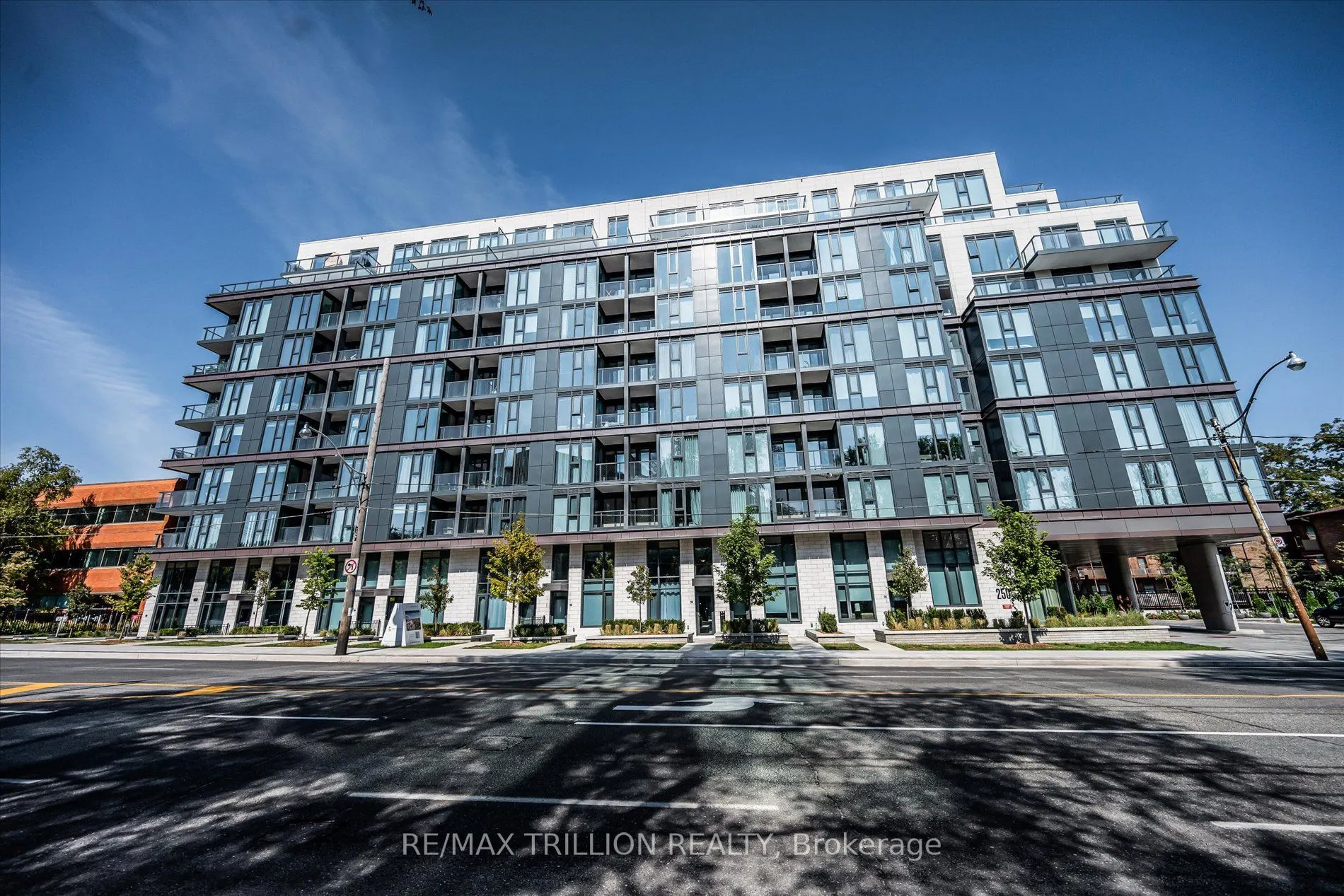 250 Lawrence Avenue W, #801
