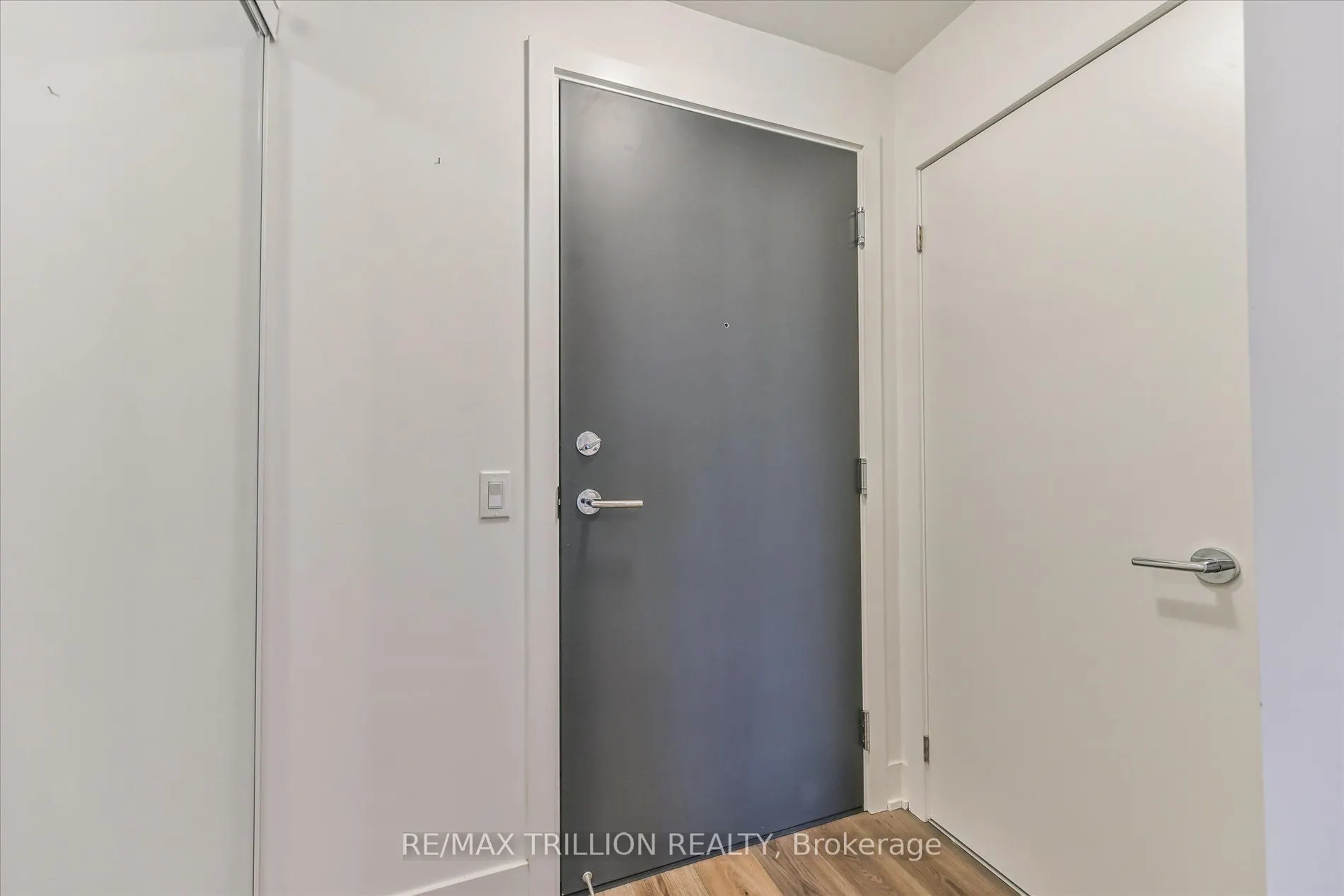 250 Lawrence Avenue W, #801