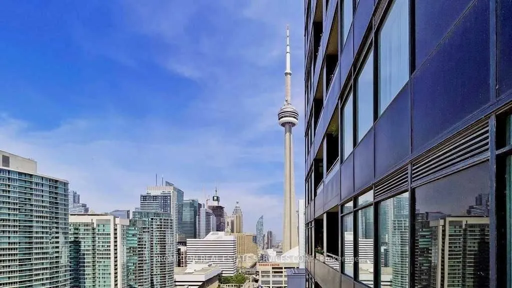 25 Telegram Mews, #2715