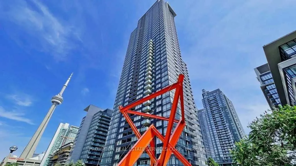 25 Telegram Mews, #2715