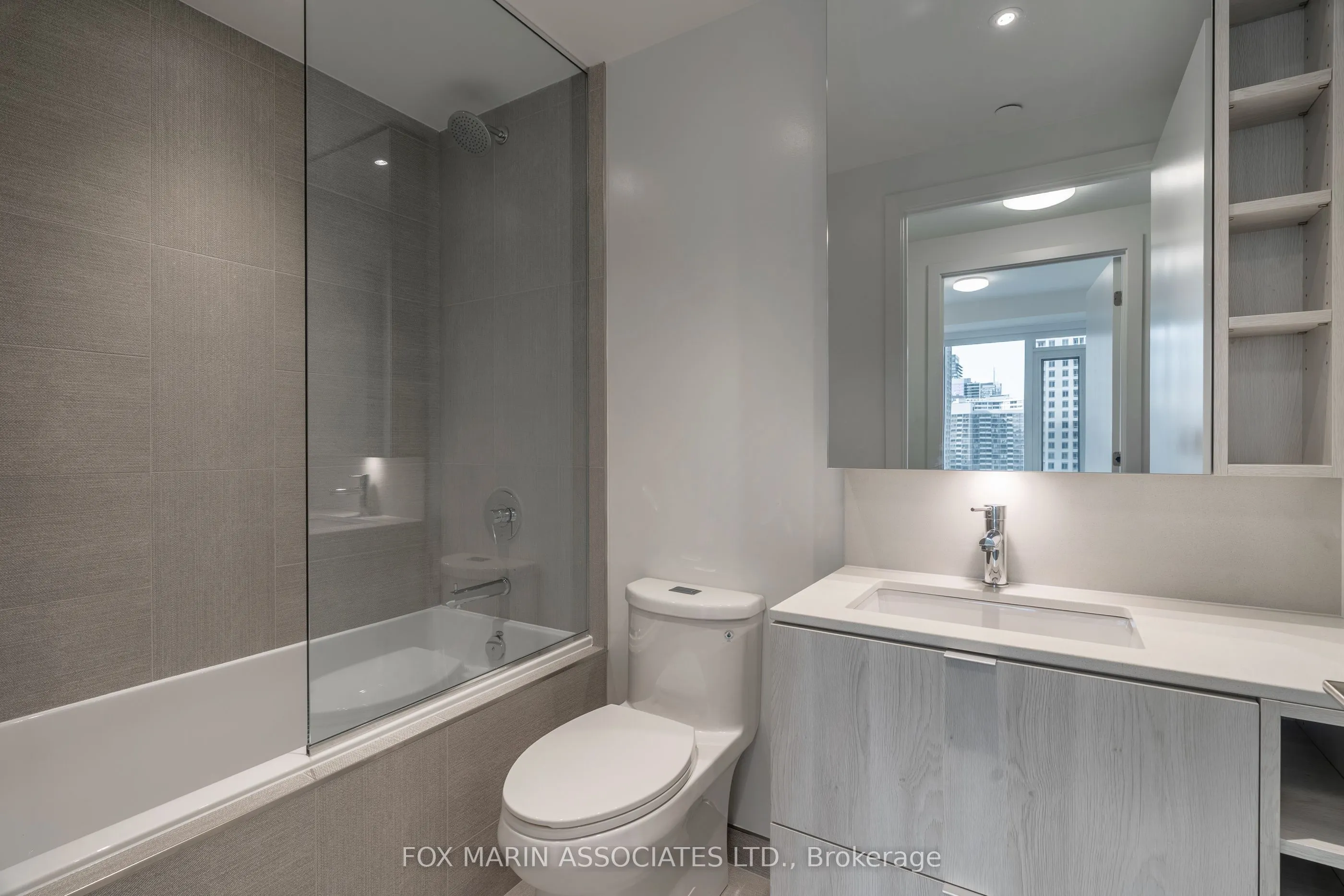 11 Yorkville Avenue, #505