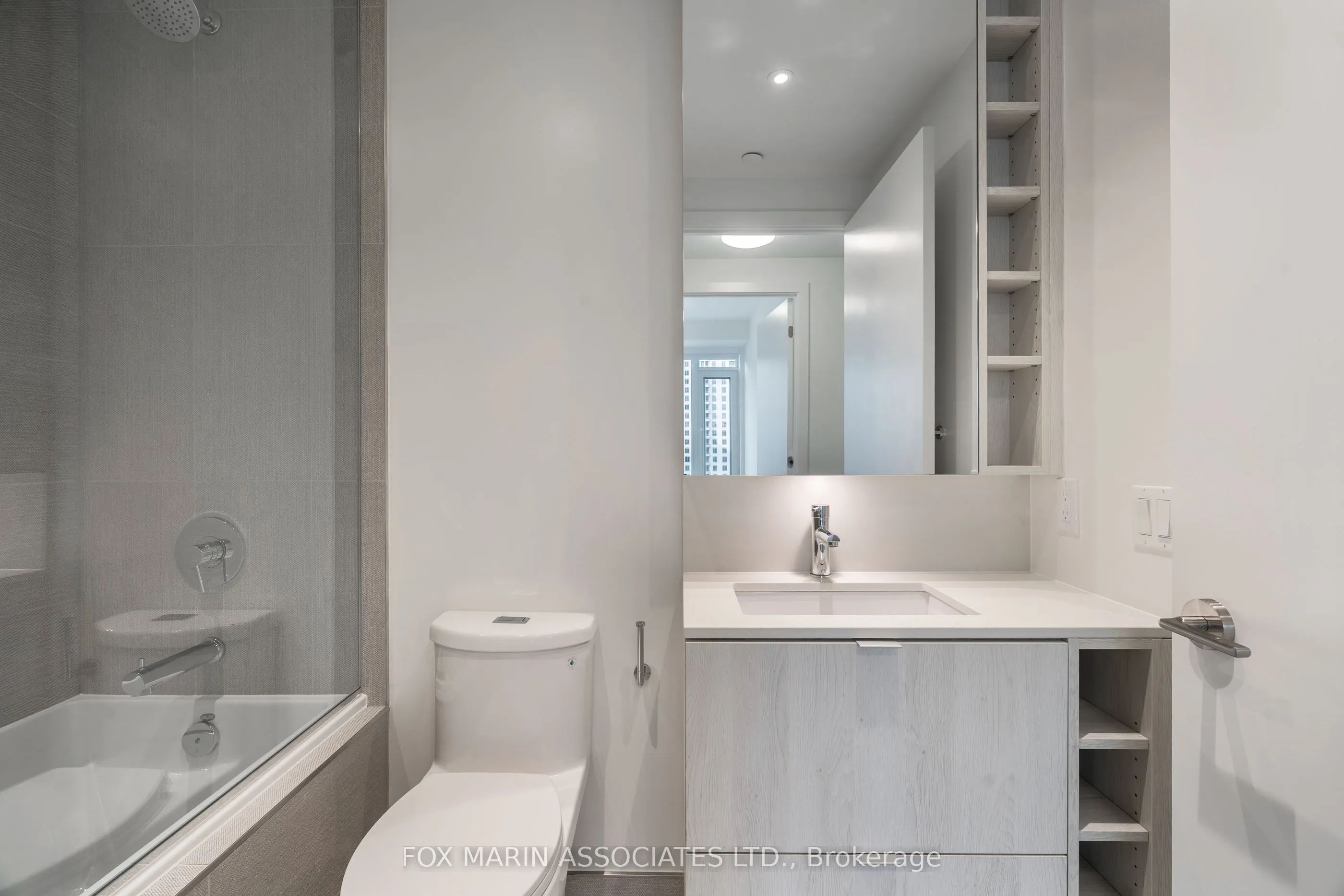 11 Yorkville Avenue, #505