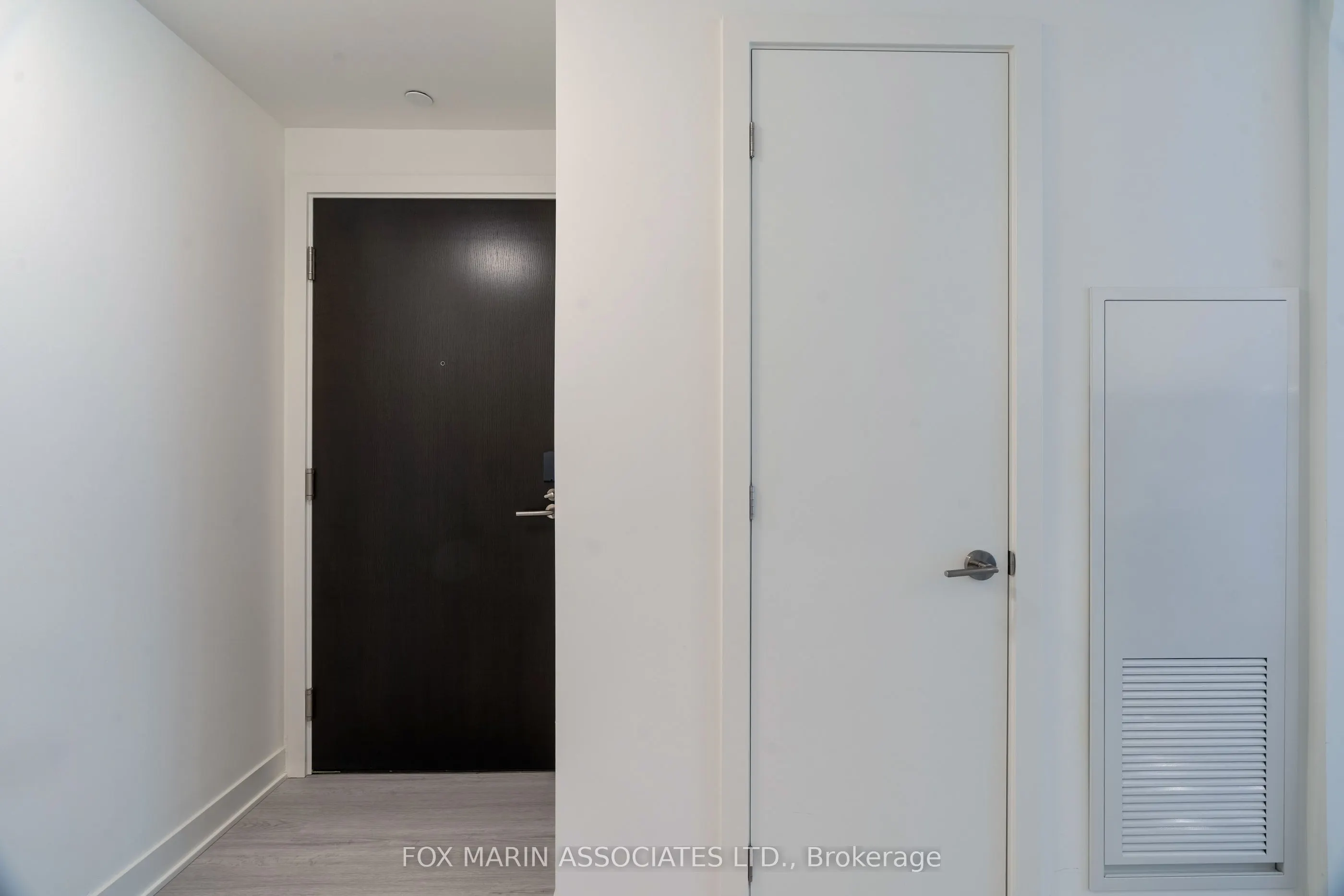 11 Yorkville Avenue, #506