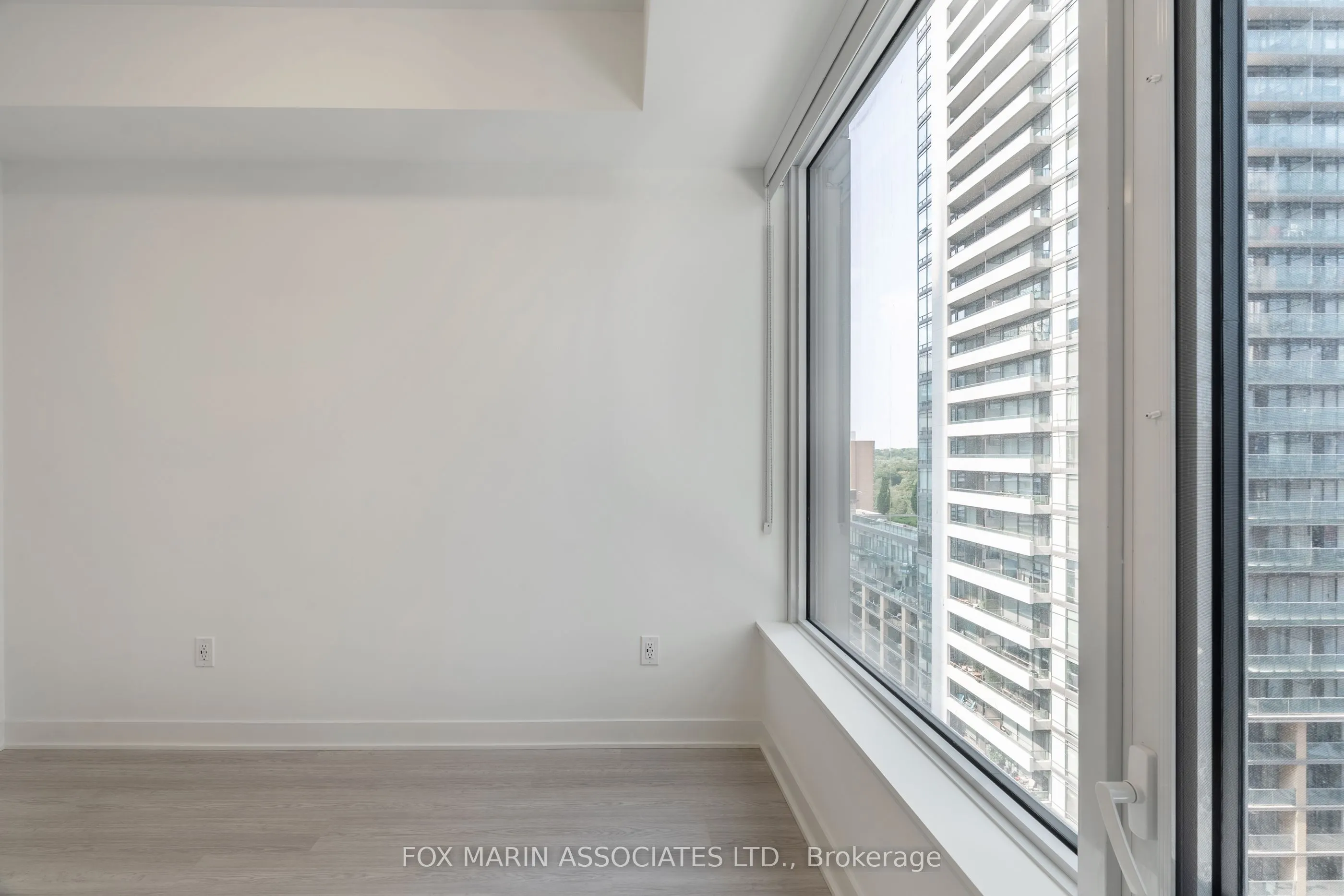 11 Yorkville Avenue, #506