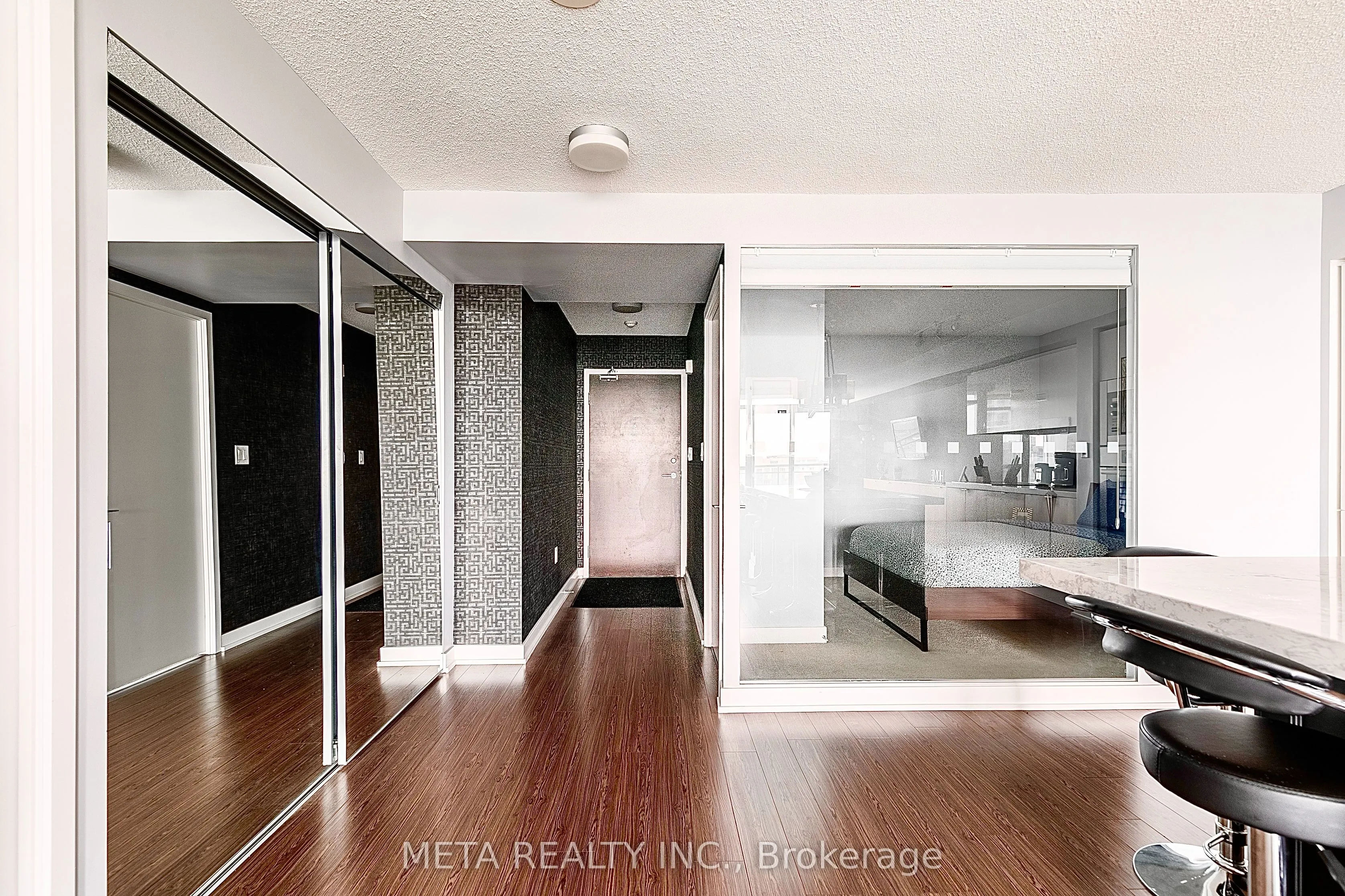 151 Dan Leckie Way, #902
