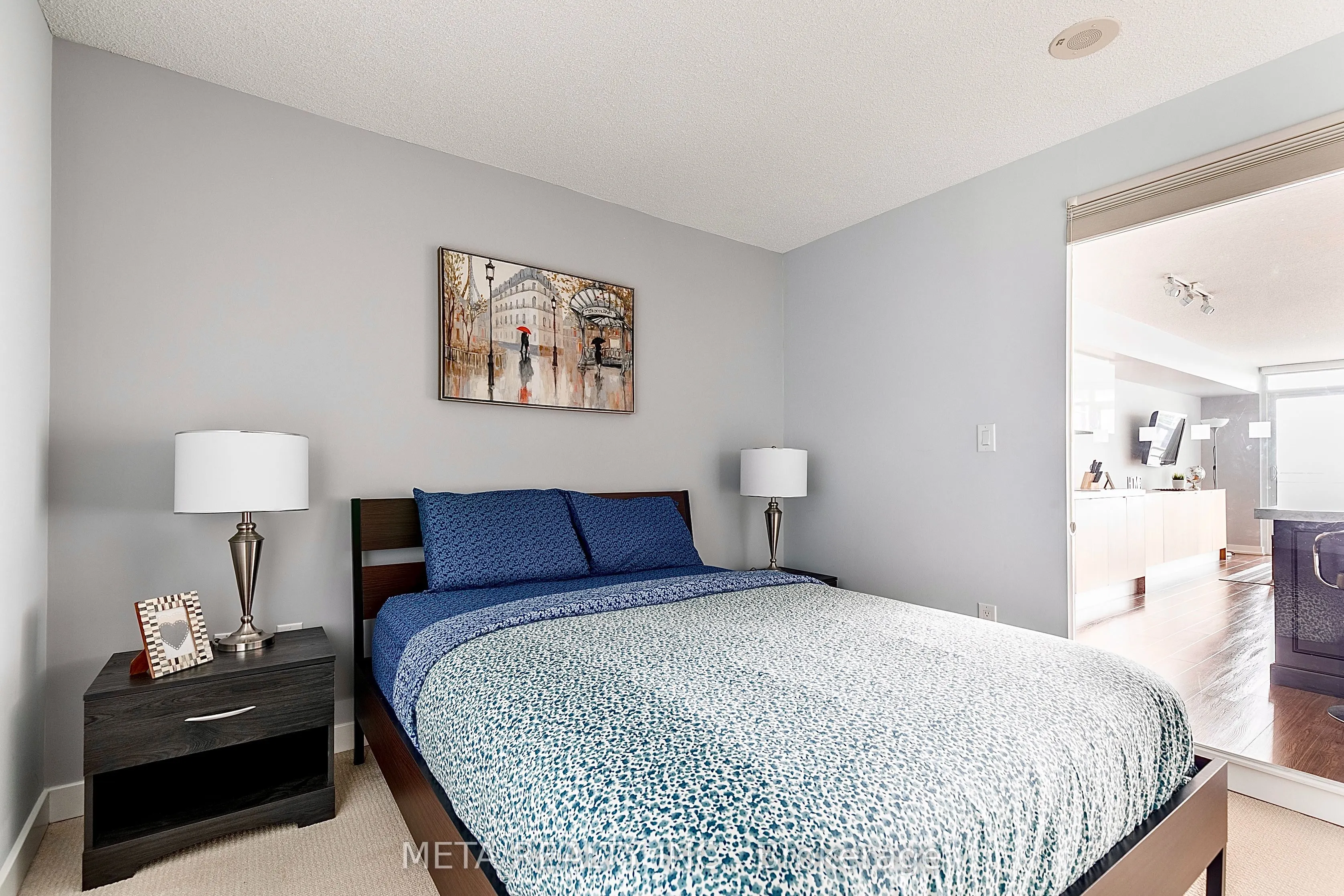 151 Dan Leckie Way, #902