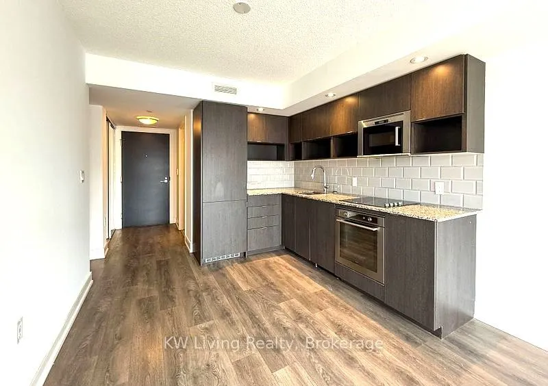 89 McGill Street, #2209