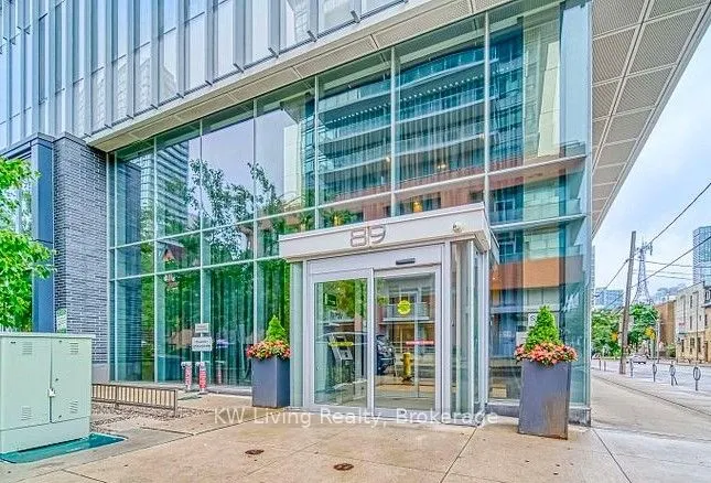 89 McGill Street, #2209