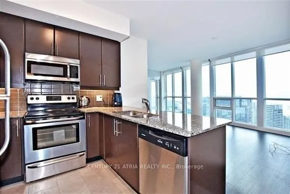 33 Bay Street, #3712