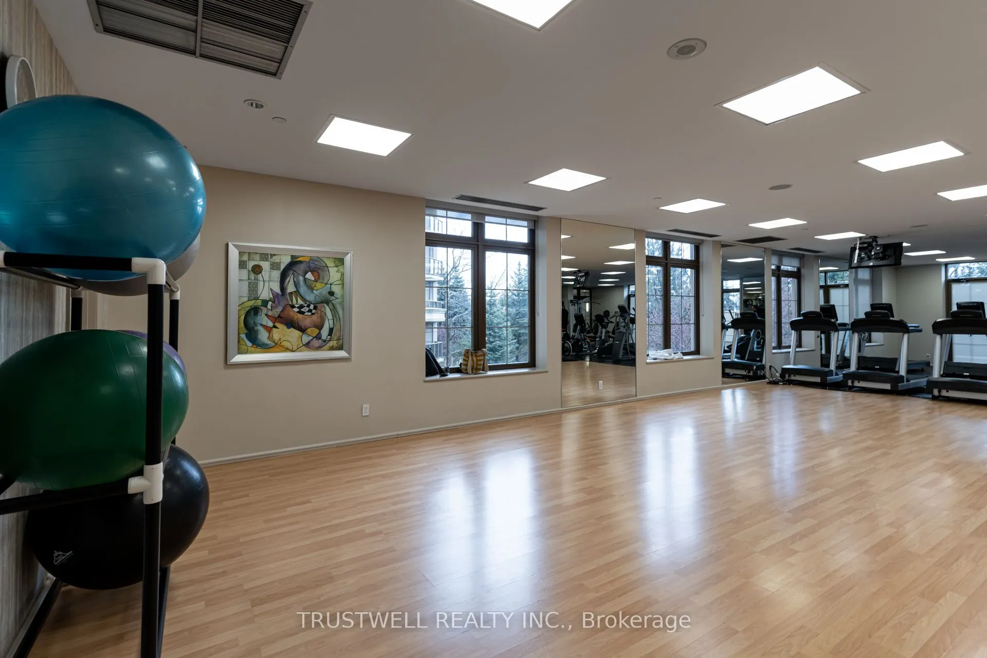 78 Harrison Garden Boulevard, #2305