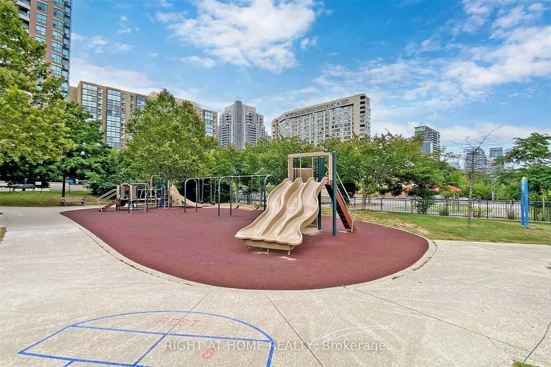 509 Beecroft Road, #319