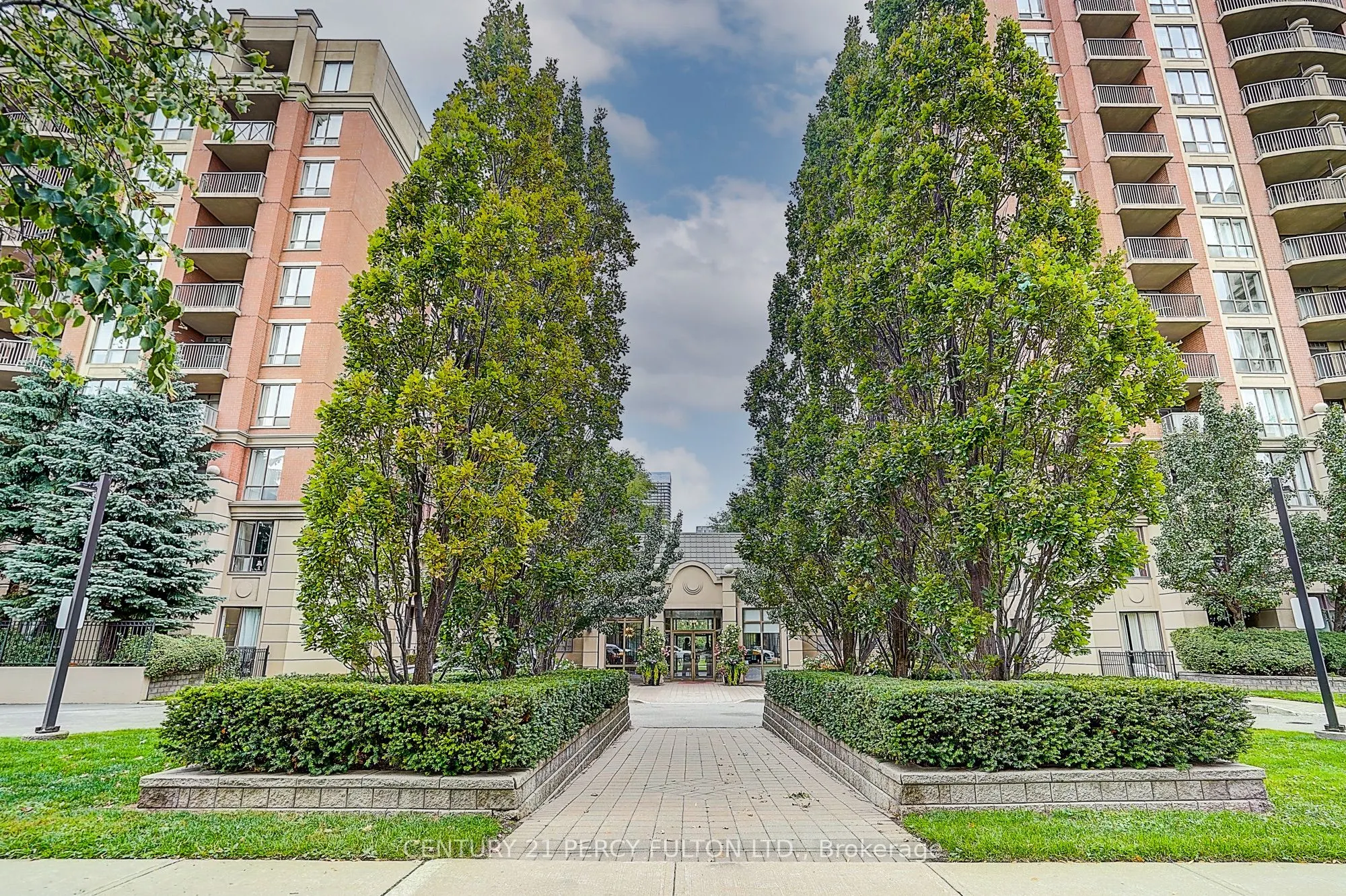 51 Harrison Garden Boulevard, #503