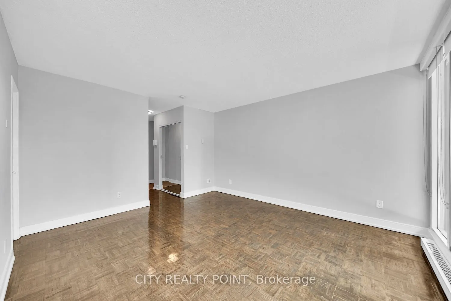 33 Isabella Street, #1606