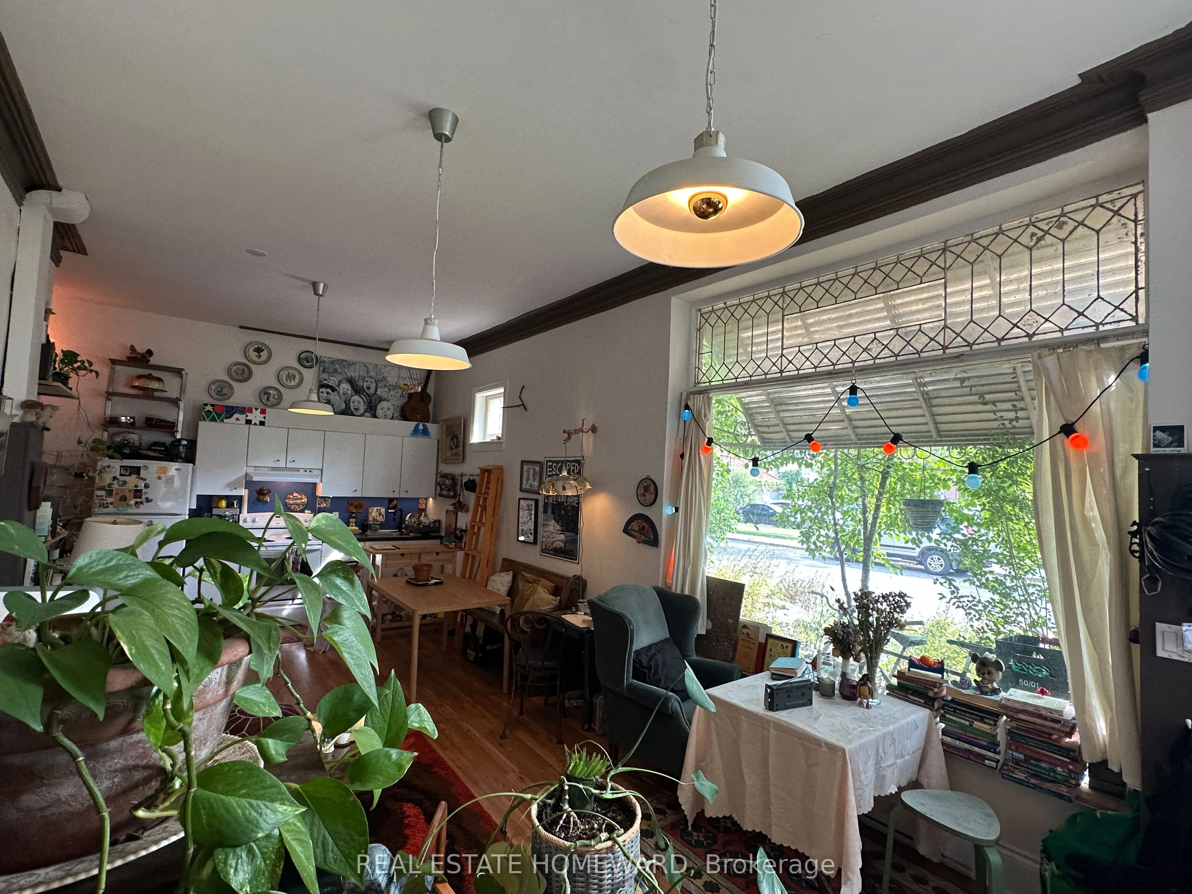 393 Christie Street, #2