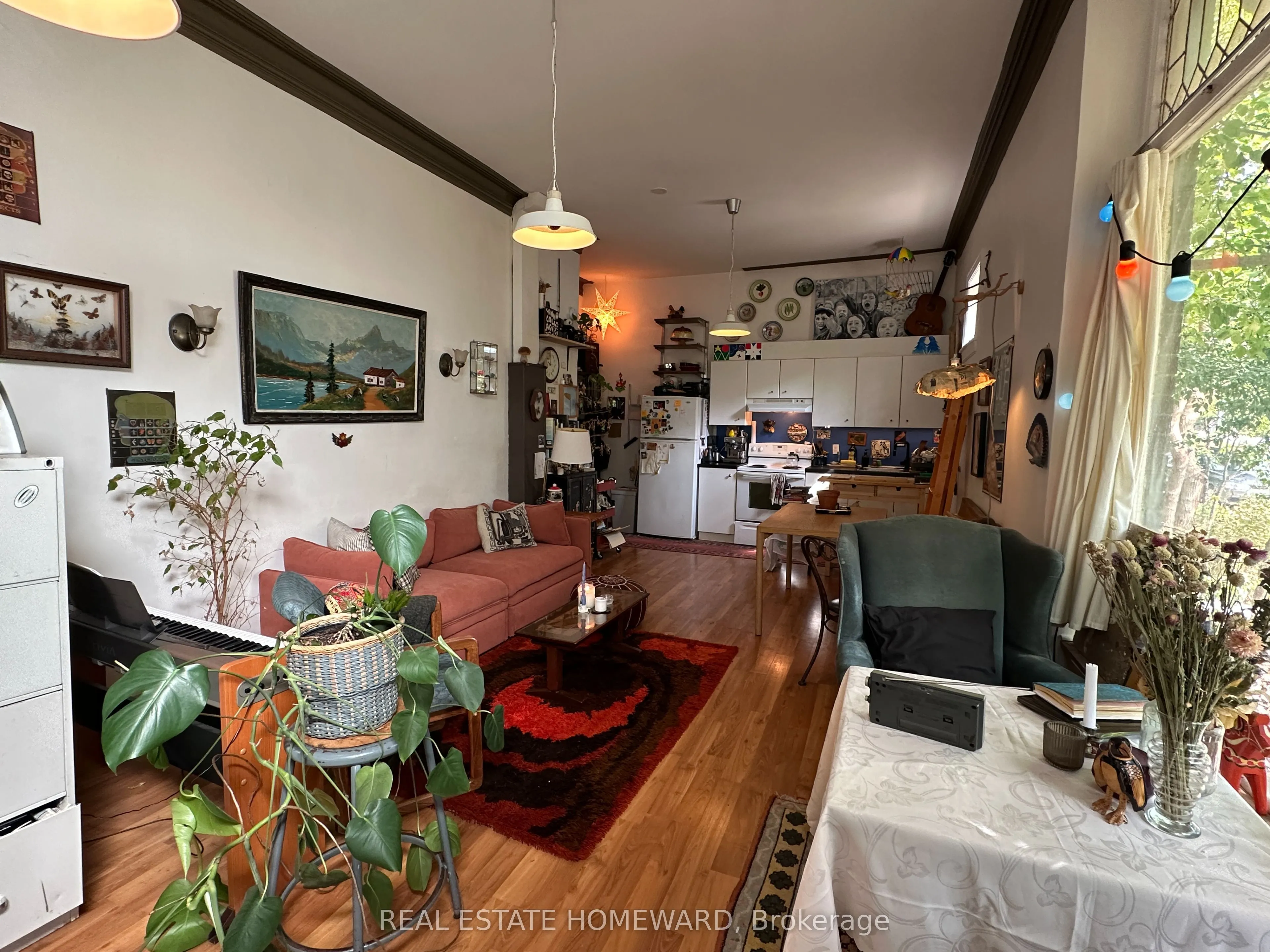 393 Christie Street, #2