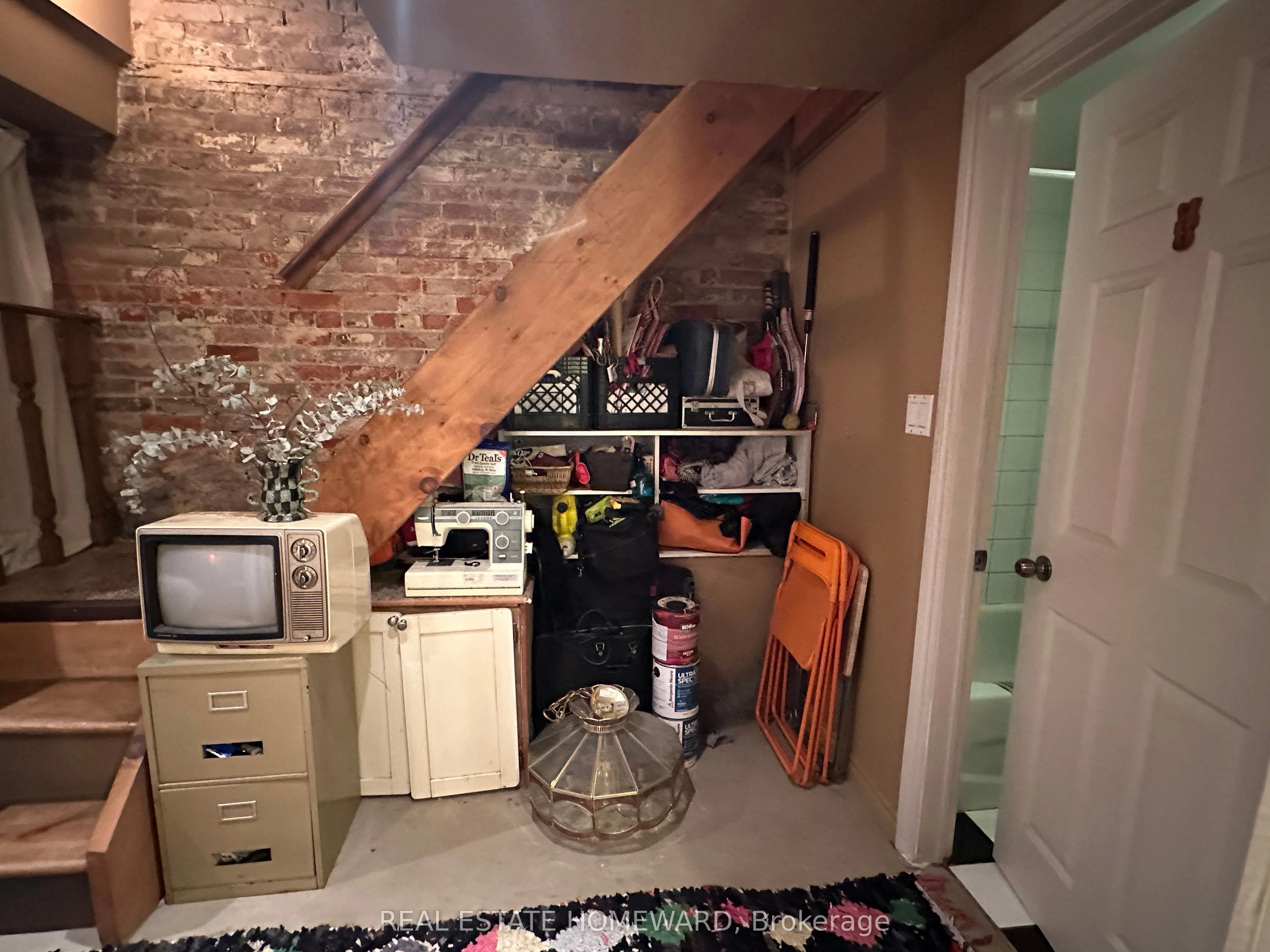393 Christie Street, #2