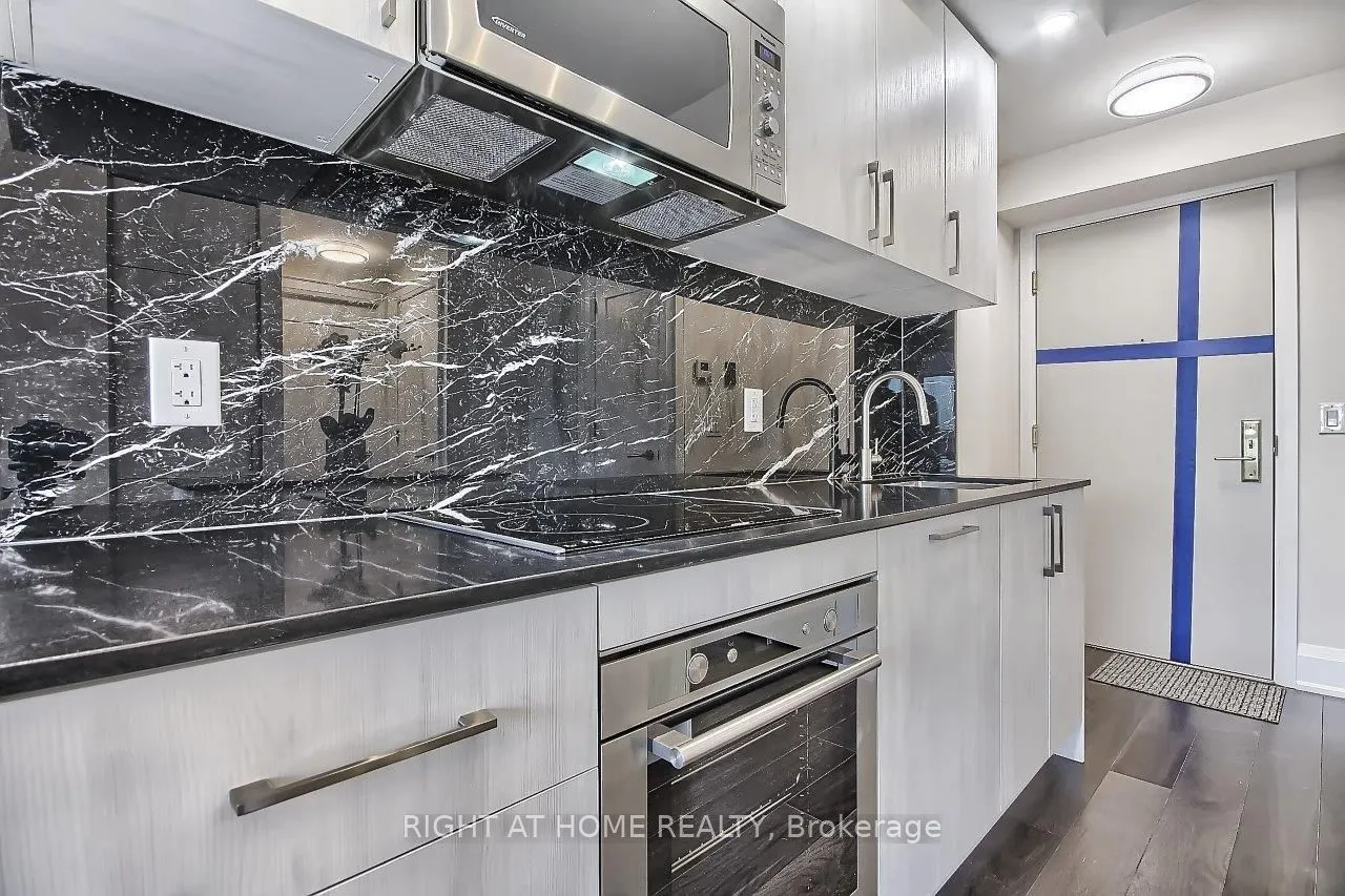 88 Cumberland Street, #1505