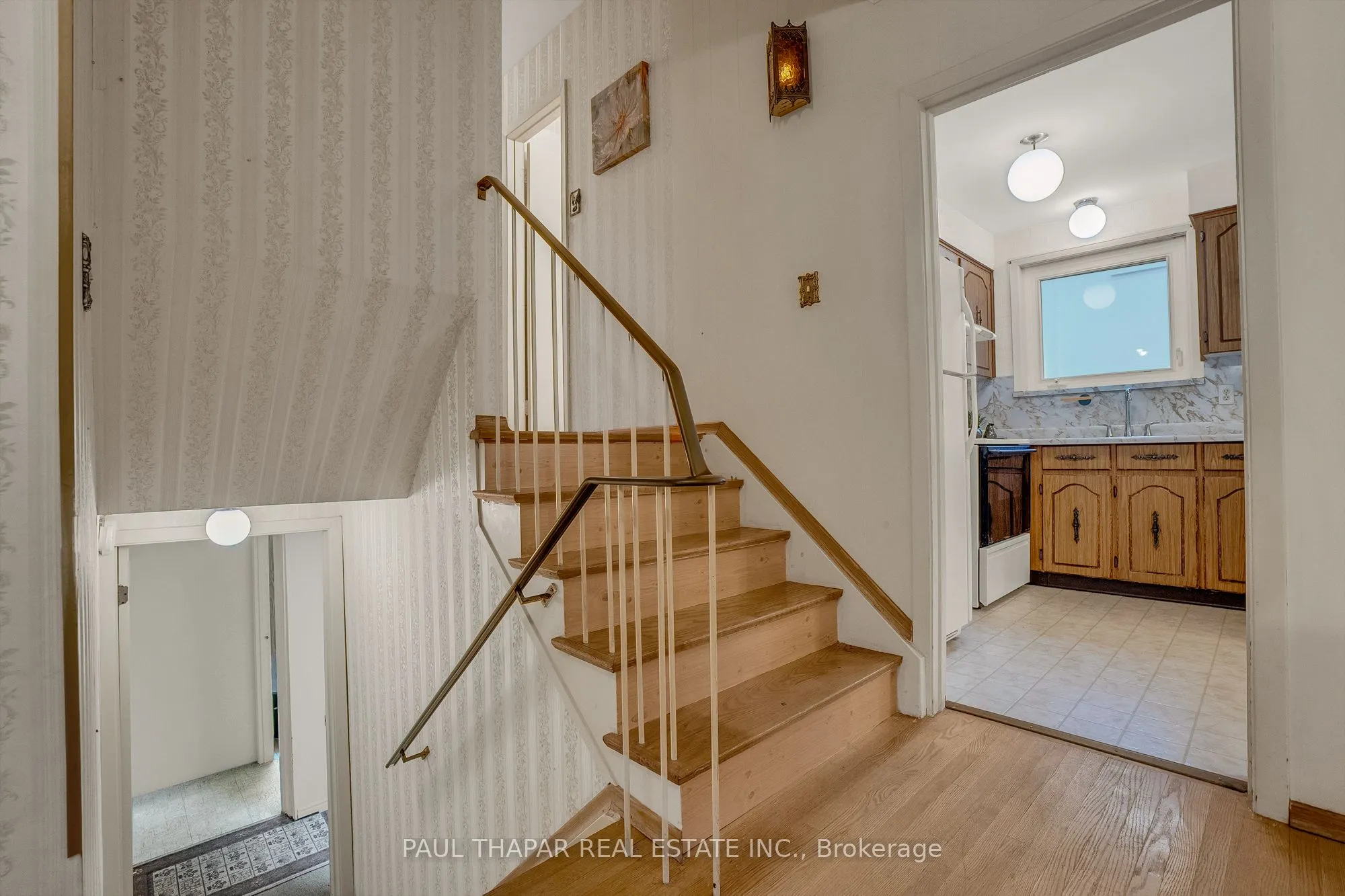 51 Kingland Crescent